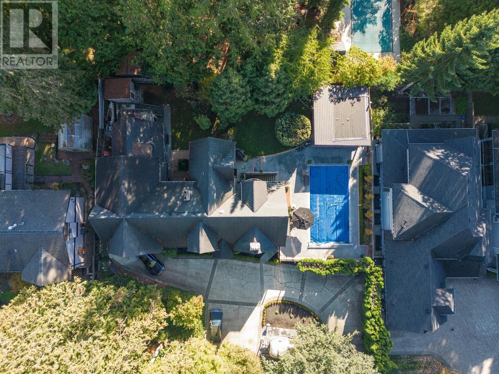 744 Austin Avenue, Coquitlam, British Columbia  V3K 3N1 - Photo 38 - R2829923