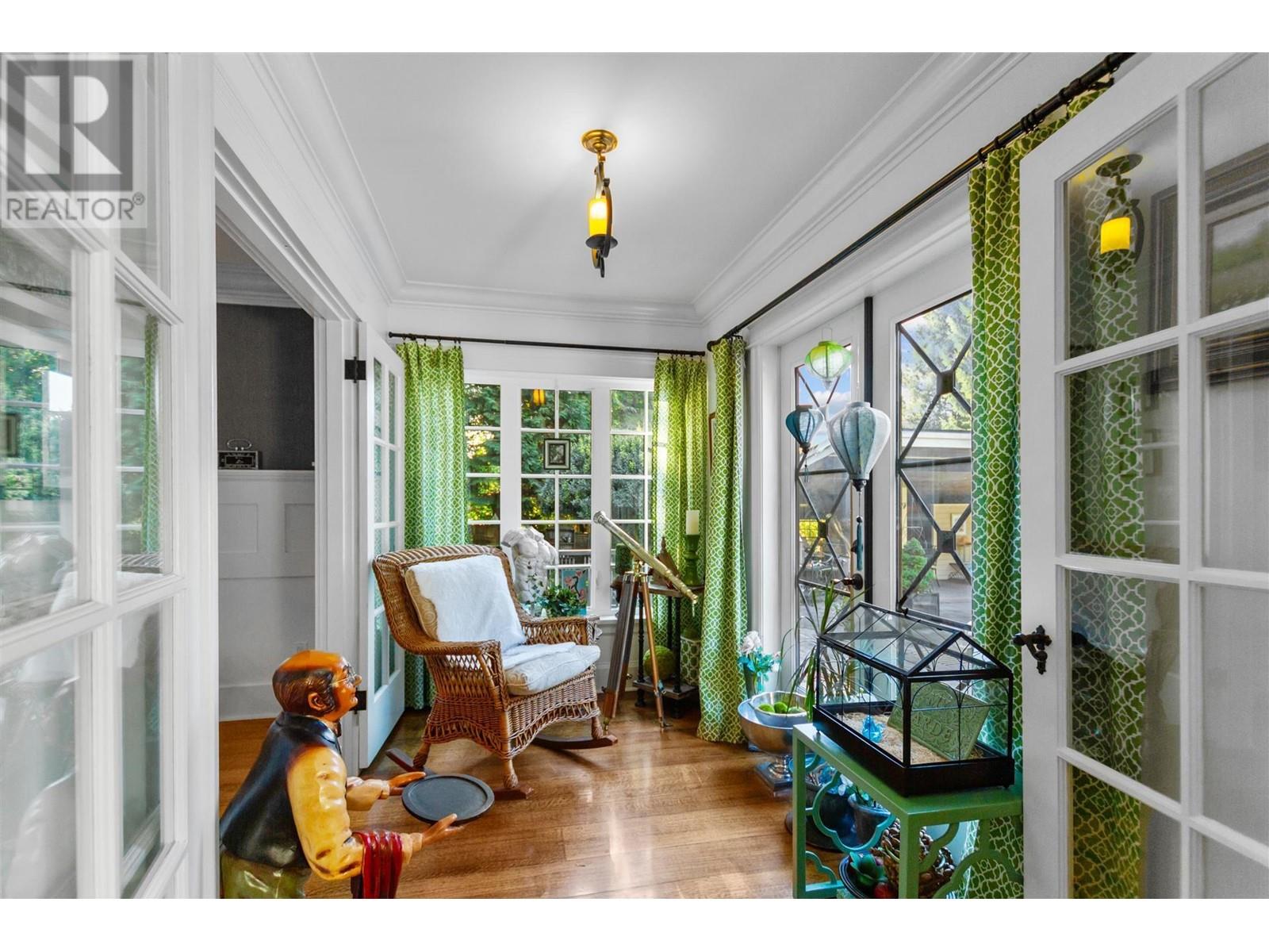 744 Austin Avenue, Coquitlam, British Columbia  V3K 3N1 - Photo 6 - R2829923