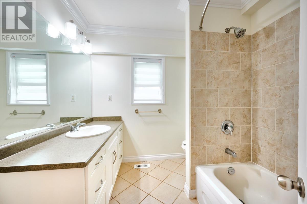 12315 Creston Street, Maple Ridge, British Columbia  V2X 5G3 - Photo 13 - R2829929
