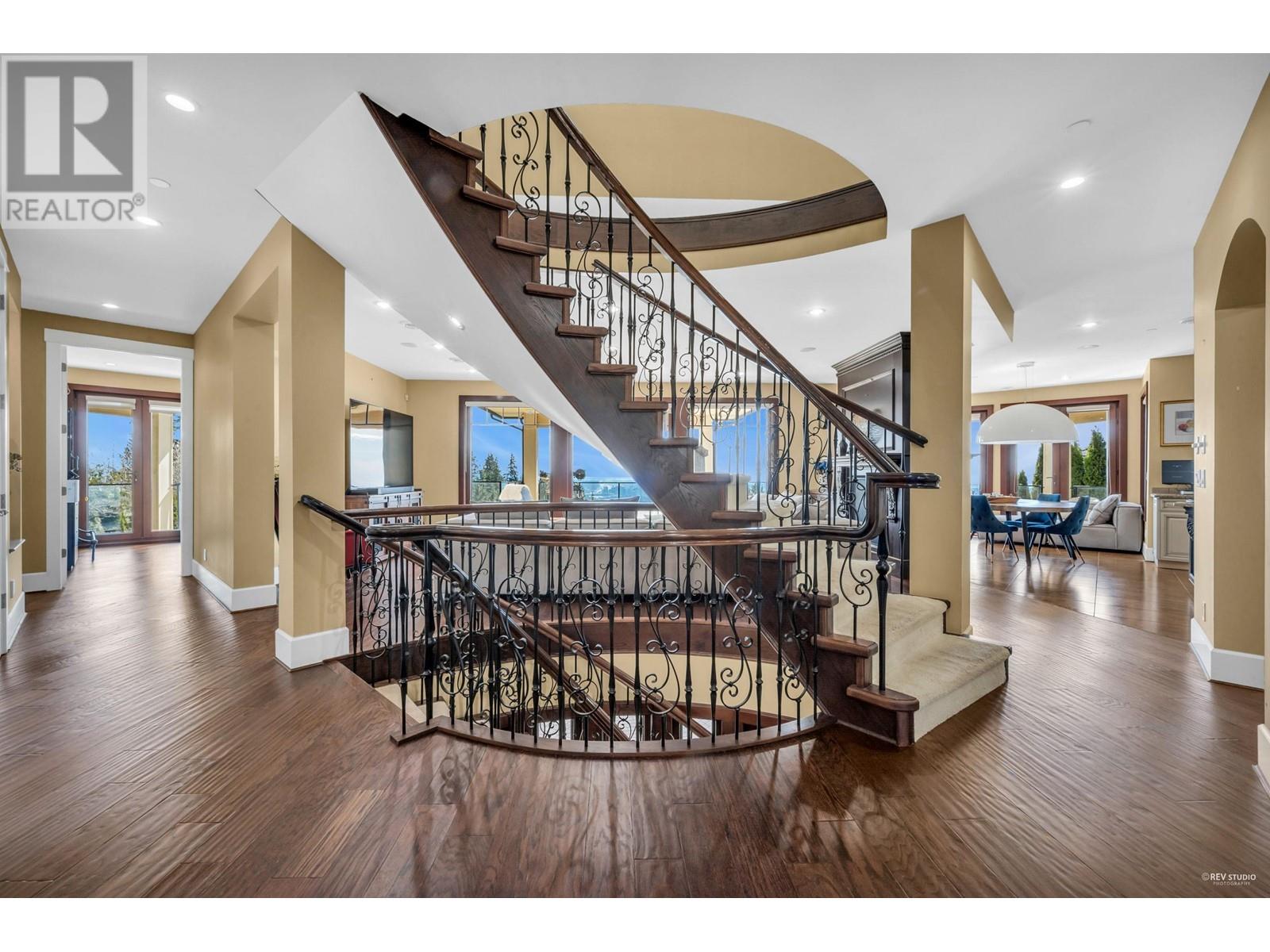 2336 Kadlec Court, West Vancouver, British Columbia  V7S 3K3 - Photo 19 - R2829947