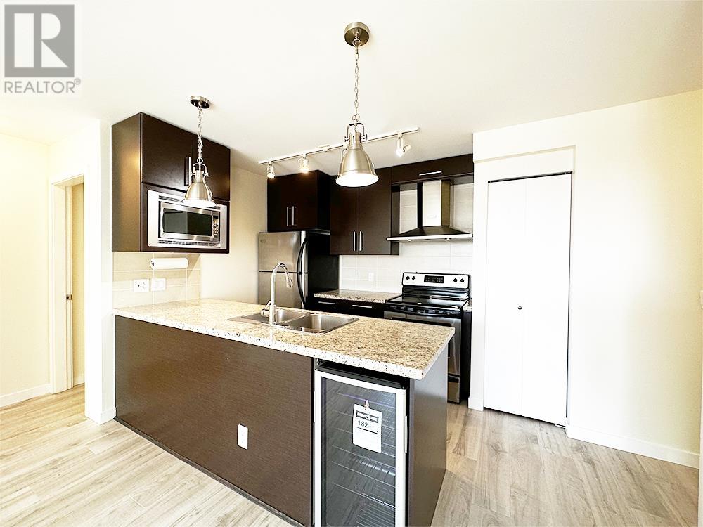 703 689 Abbott Street, Vancouver, British Columbia  V6B 0J2 - Photo 2 - R2827823