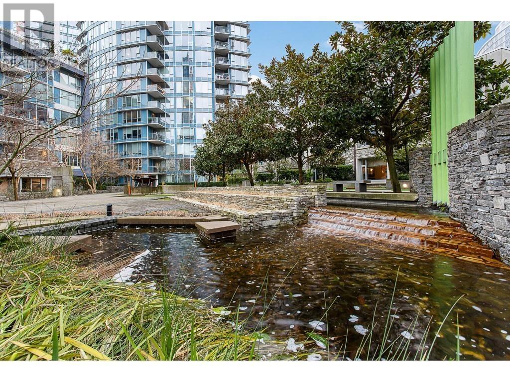 703 689 Abbott Street, Vancouver, British Columbia  V6B 0J2 - Photo 33 - R2827823