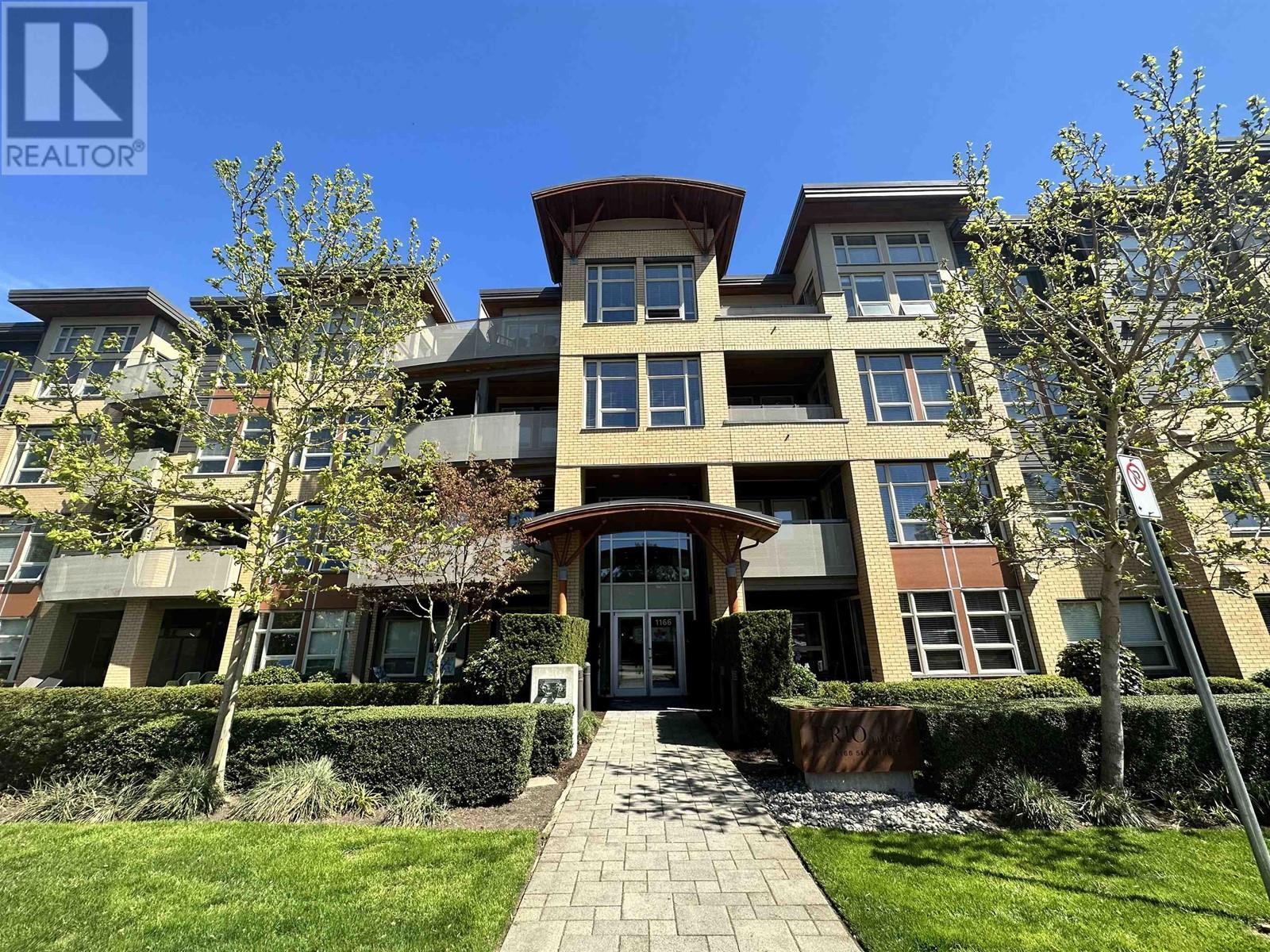 206 1166 54A STREET, delta, British Columbia