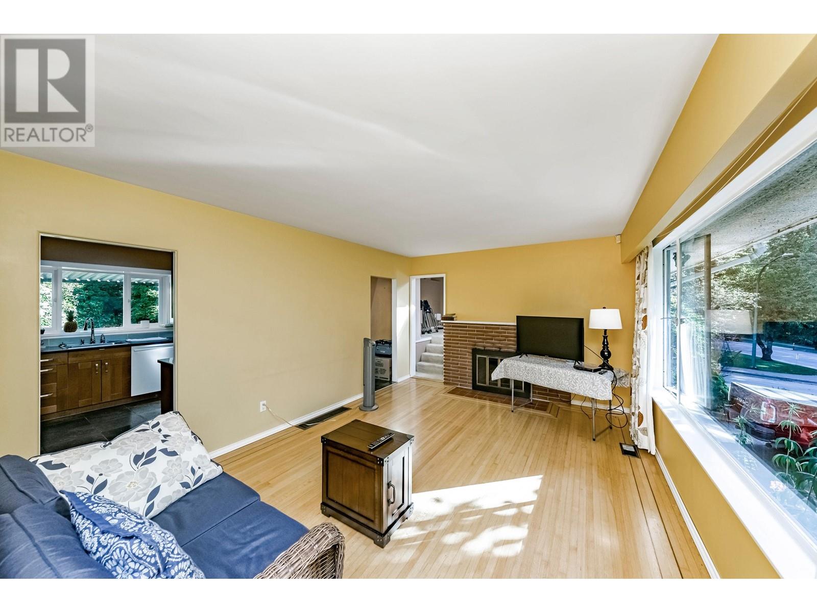 8408 17 Avenue, Burnaby, British Columbia  V3N 1N2 - Photo 9 - R2829627