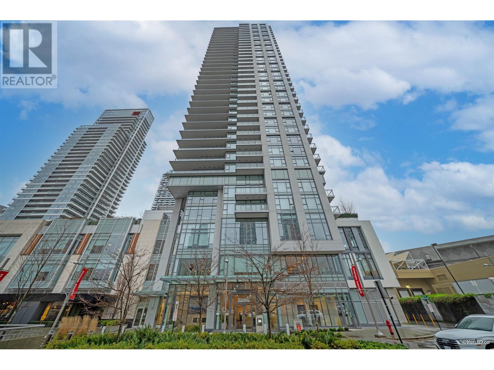 706 6098 STATION STREET, burnaby, British Columbia