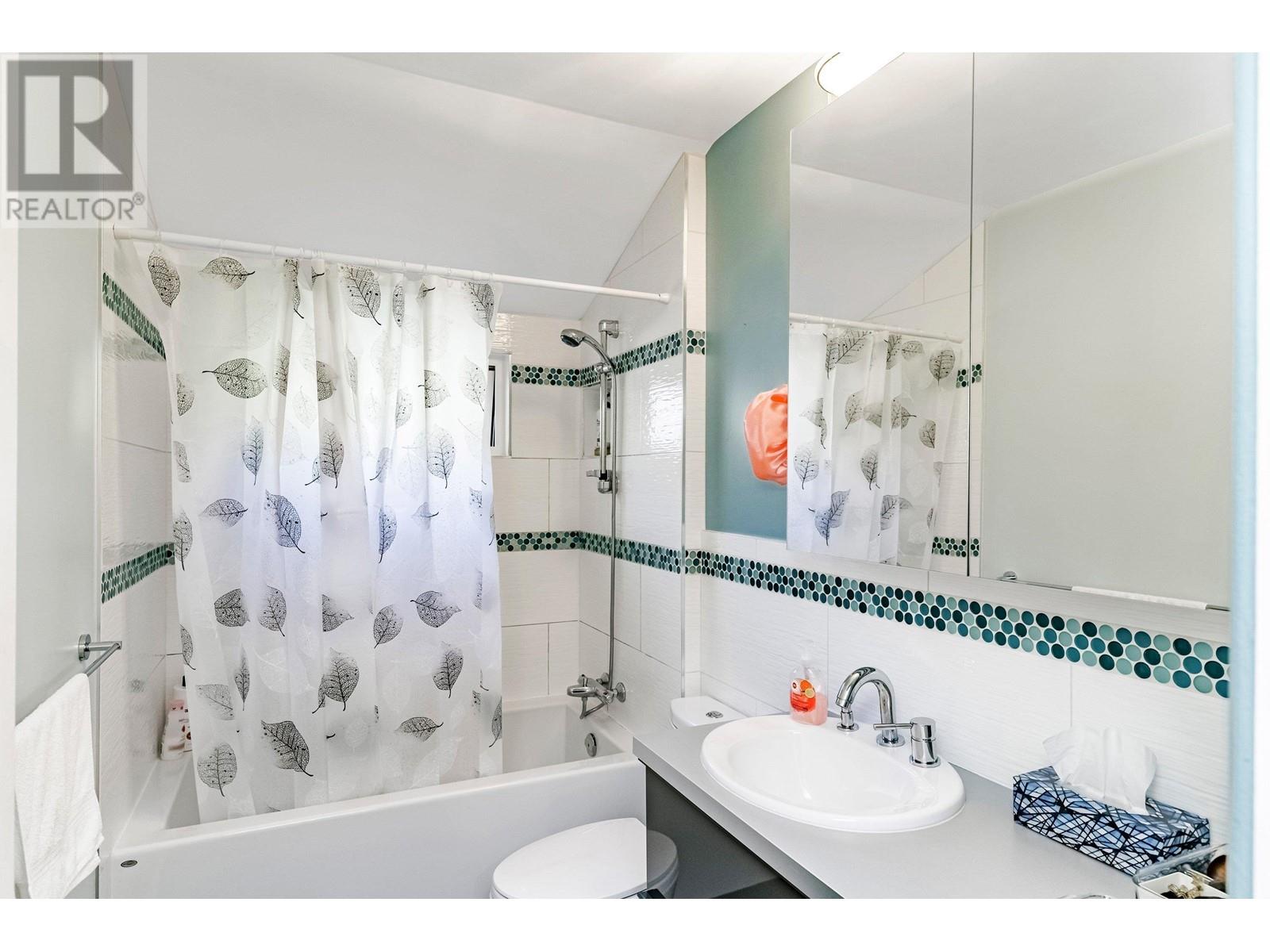 8408 17 Avenue, Burnaby, British Columbia  V3N 1N2 - Photo 17 - R2829627