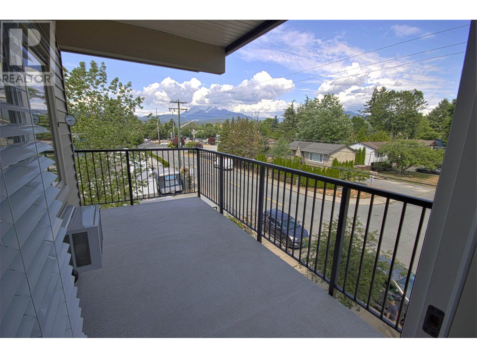 311 11935 Burnett Street, Maple Ridge, British Columbia  V2X 9A9 - Photo 3 - R2829926