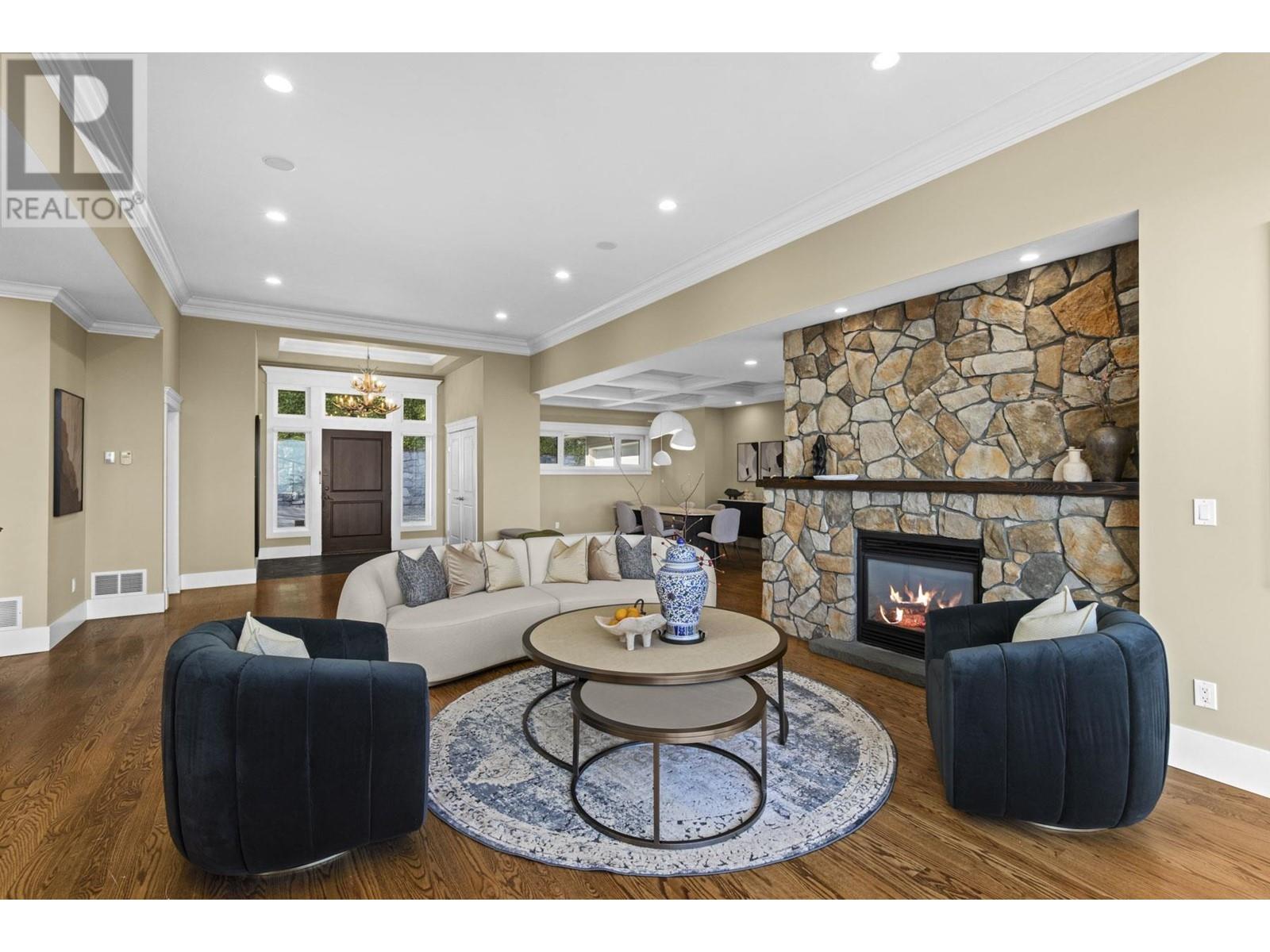 1371 Burnside Road, West Vancouver, British Columbia  V7S 2P6 - Photo 5 - R2828489