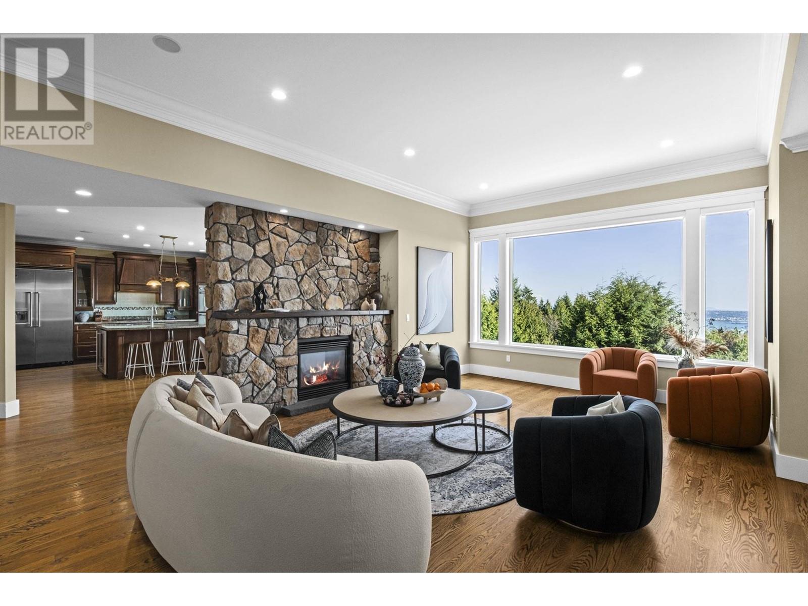 1371 Burnside Road, West Vancouver, British Columbia  V7S 2P6 - Photo 7 - R2828489