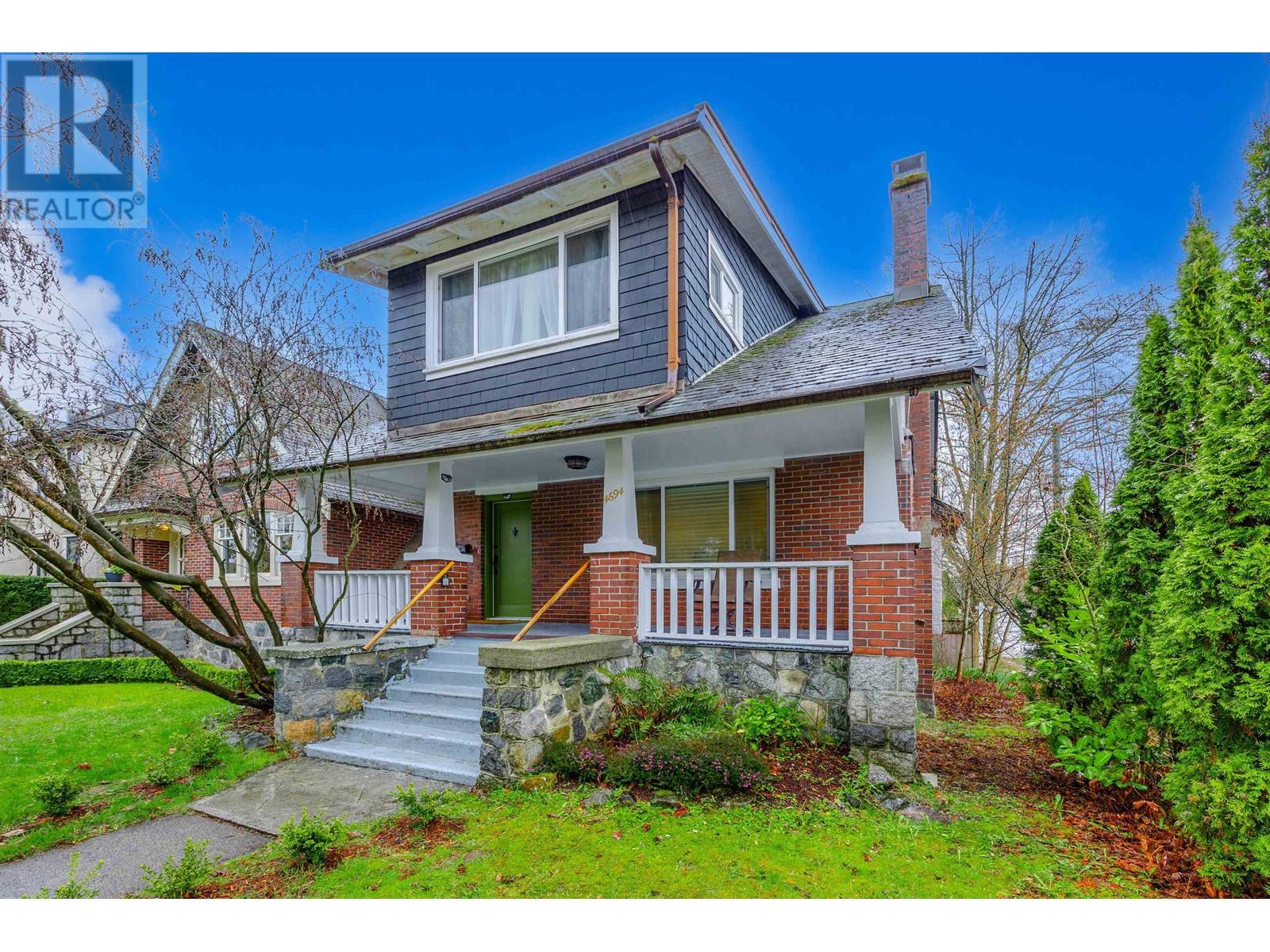 4694 W 8TH AVENUE, vancouver, British Columbia