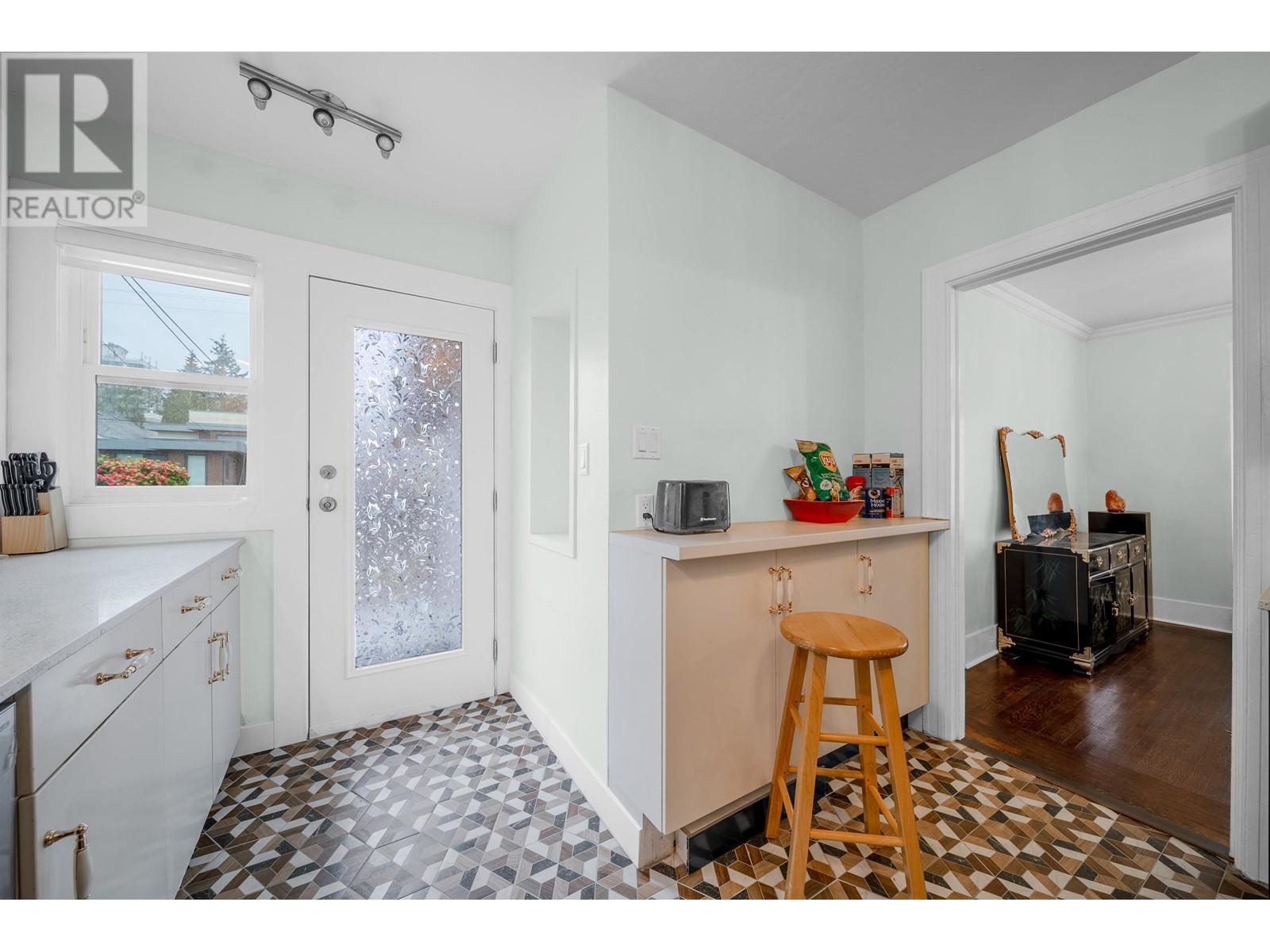 4694 W 8th Avenue, Vancouver, British Columbia  V6R 2A7 - Photo 19 - R2829776