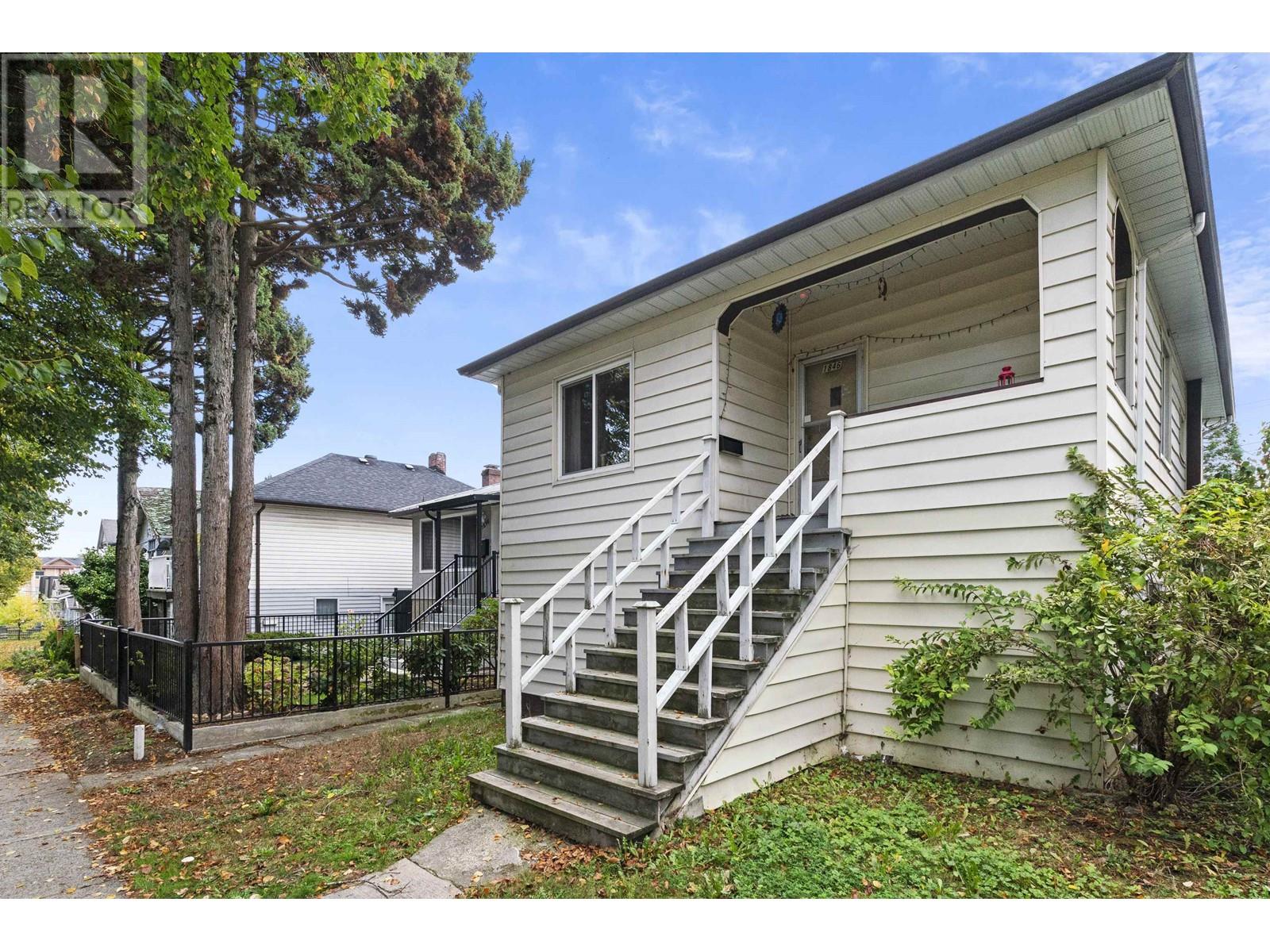 1846 E 37th Avenue, Vancouver, British Columbia  V5P 1G1 - Photo 2 - R2824942