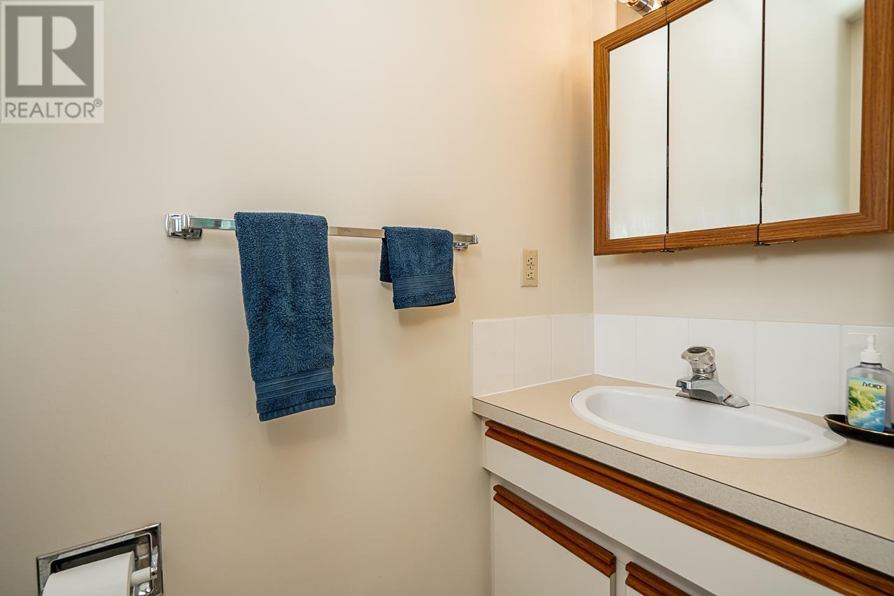 1070 - 1072 Blaine Drive, Burnaby, British Columbia  V5A 2L6 - Photo 25 - R2829484