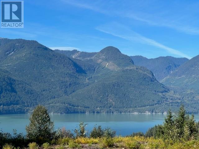 1188 Copper Drive, Squamish, British Columbia  V8B 1J2 - Photo 3 - R2829986