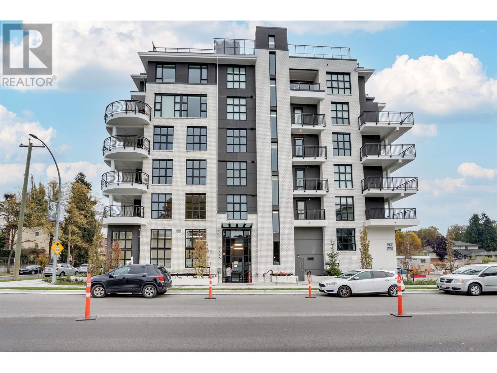 500 2446 SHAUGHNESSY STREET, port coquitlam, British Columbia
