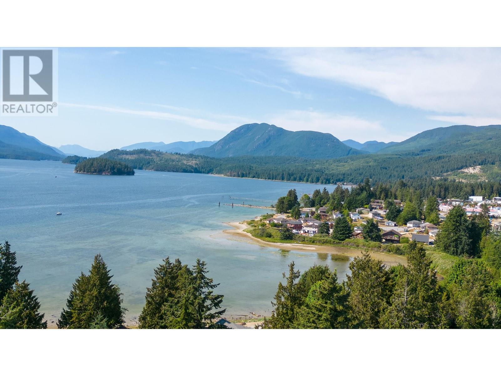 5724 E Porpoise Bay Road, Sechelt, British Columbia  V0N 3A3 - Photo 23 - R2830006