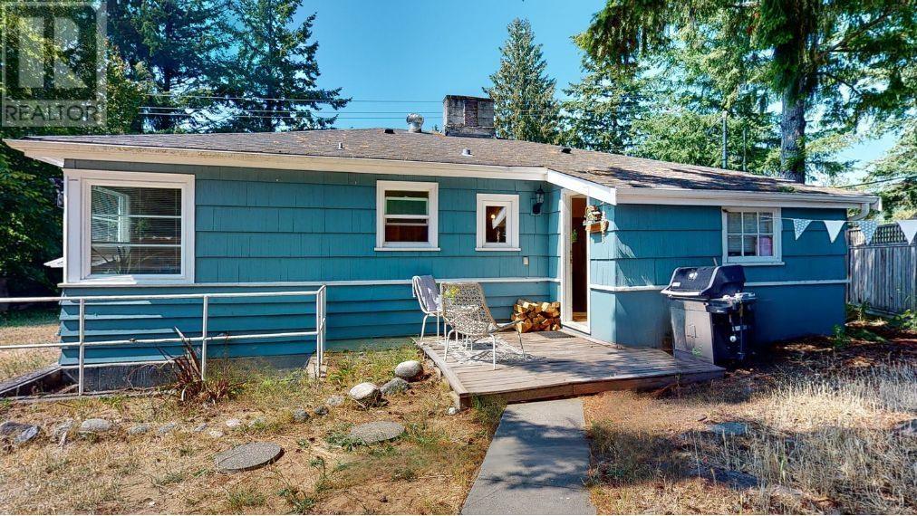 5724 E Porpoise Bay Road, Sechelt, British Columbia  V0N 3A3 - Photo 5 - R2830006