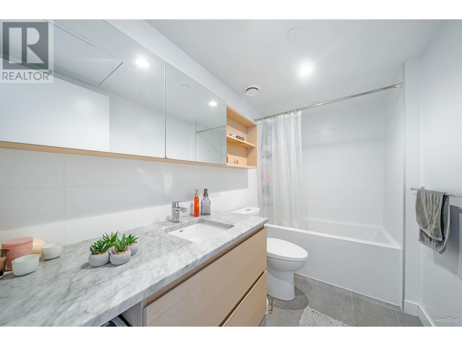 401 652 Whiting Way, Coquitlam, British Columbia  V3J 0K3 - Photo 9 - R2828542