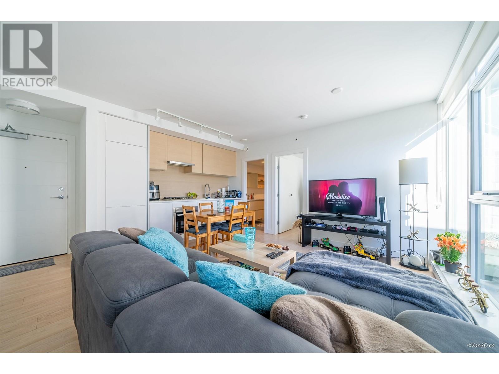 401 652 Whiting Way, Coquitlam, British Columbia  V3J 0K3 - Photo 3 - R2828542