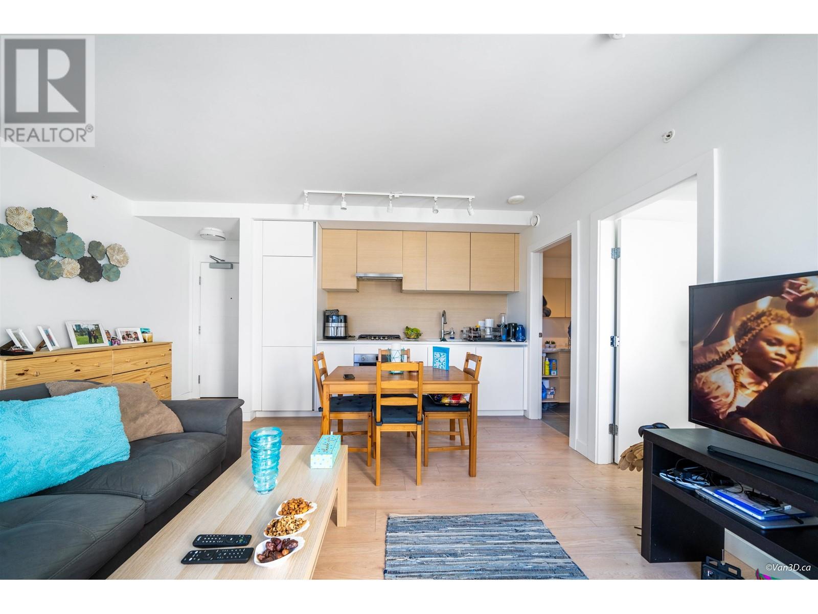 401 652 Whiting Way, Coquitlam, British Columbia  V3J 0K3 - Photo 4 - R2828542