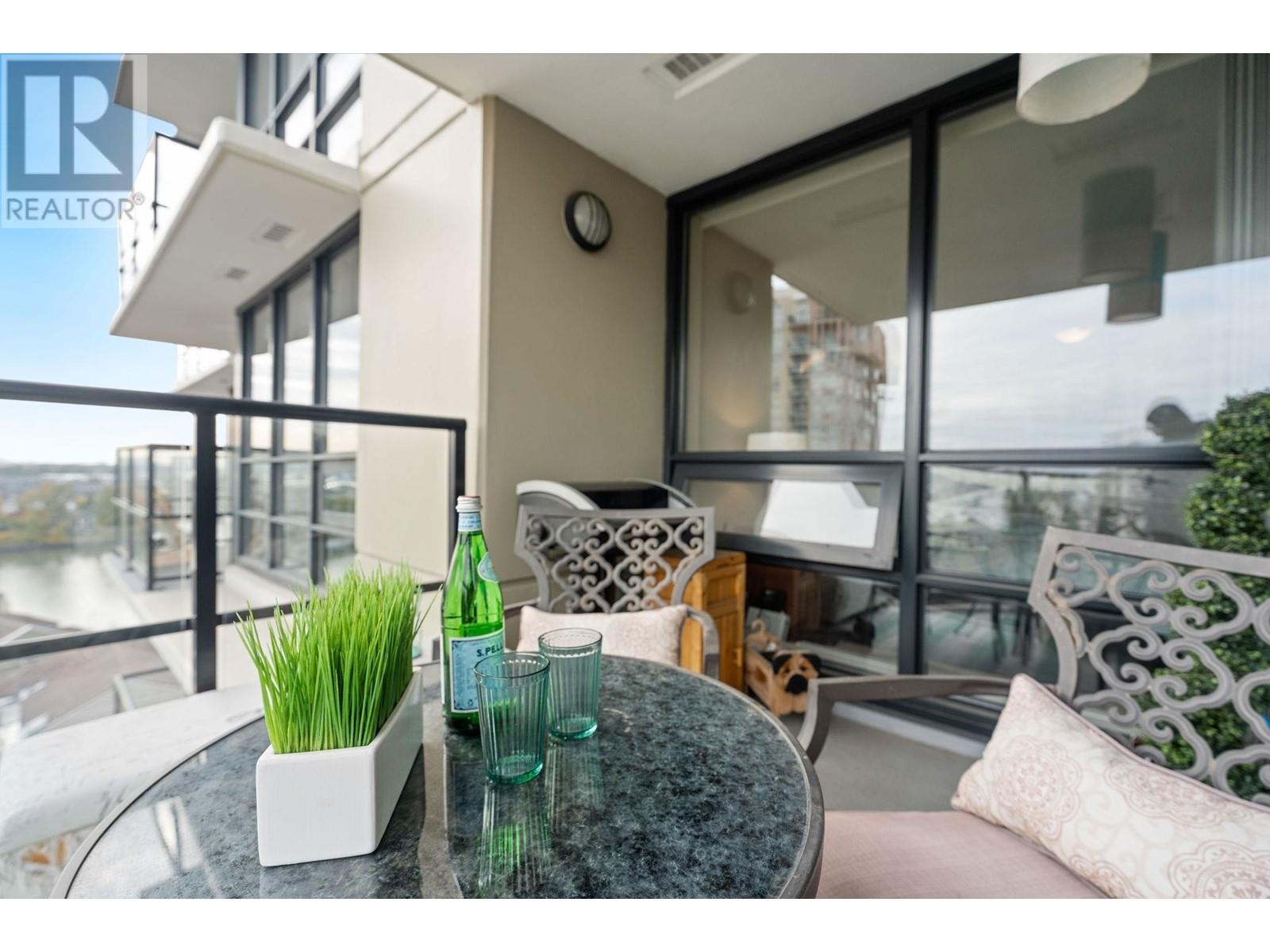 1401 1 Renaissance Square, New Westminster, British Columbia  V3M 0B6 - Photo 22 - R2829801