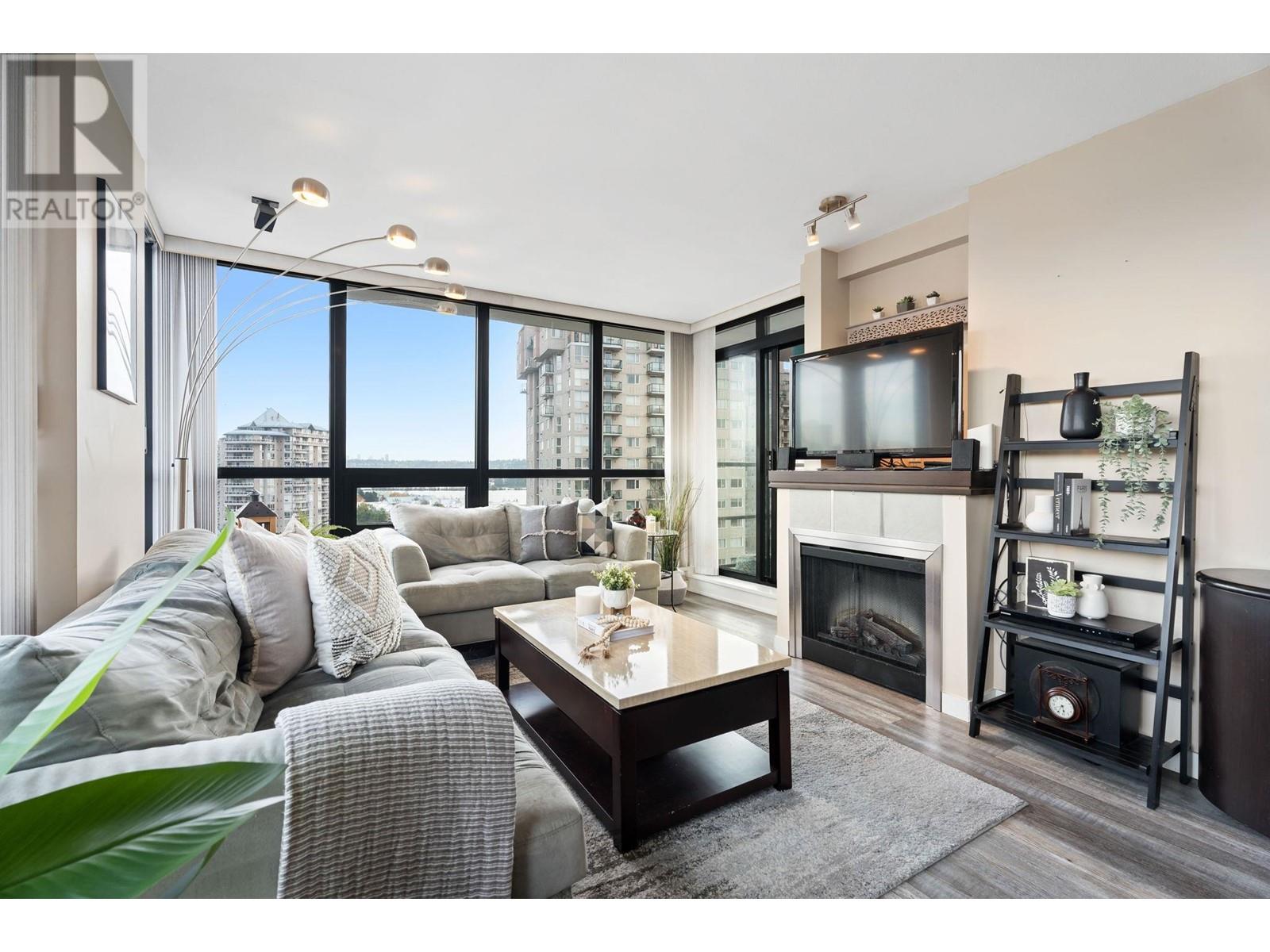 1401 1 Renaissance Square, New Westminster, British Columbia  V3M 0B6 - Photo 5 - R2829801