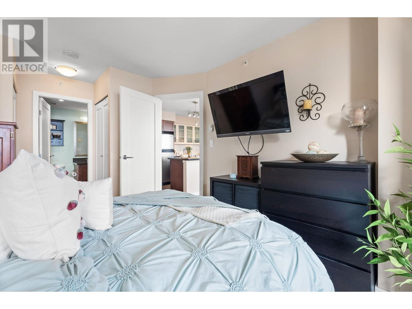 1401 1 Renaissance Square, New Westminster, British Columbia  V3M 0B6 - Photo 14 - R2829801