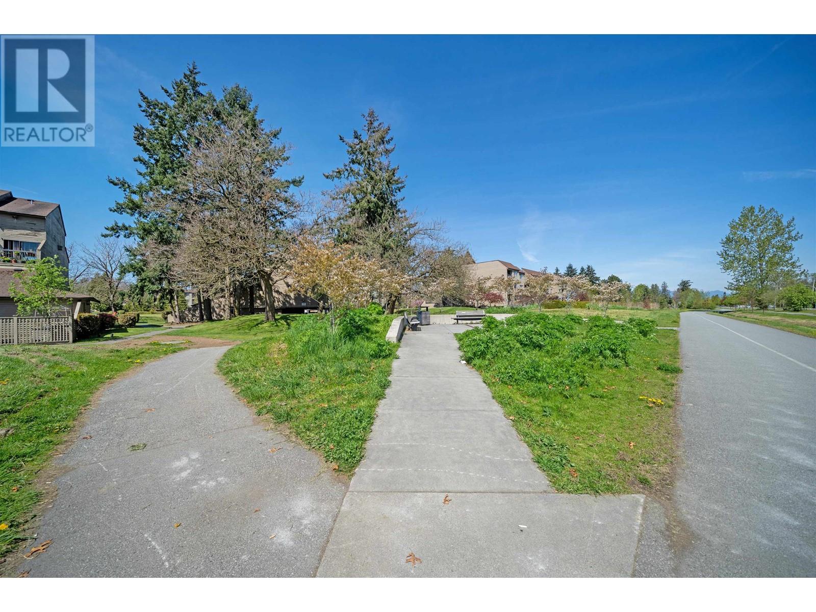 102 8160 Colonial Drive, Richmond, British Columbia  V7C 4T7 - Photo 9 - R2829829