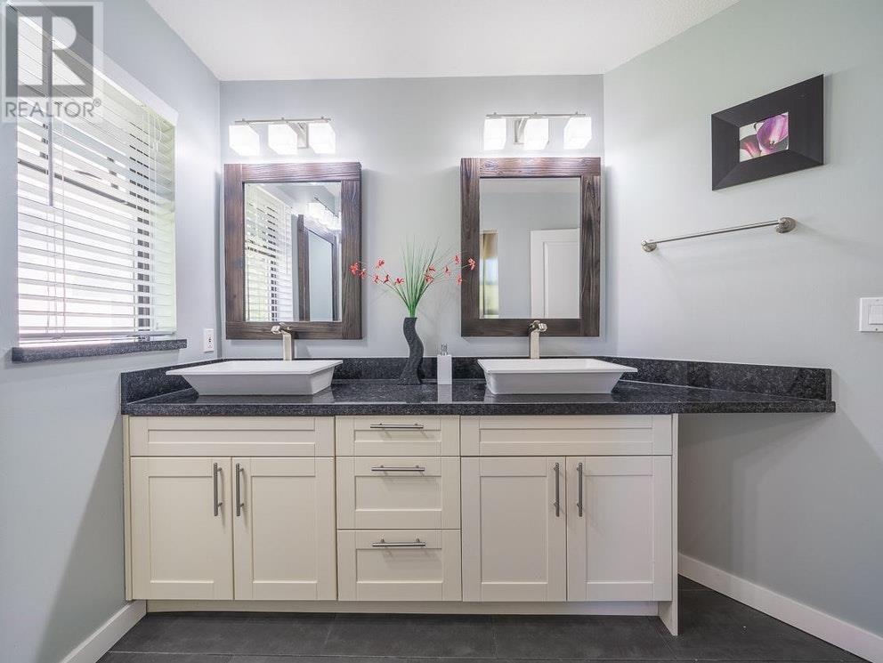 1516 Whitebark Place, Coquitlam, British Columbia  V3E 2V8 - Photo 23 - R2828459