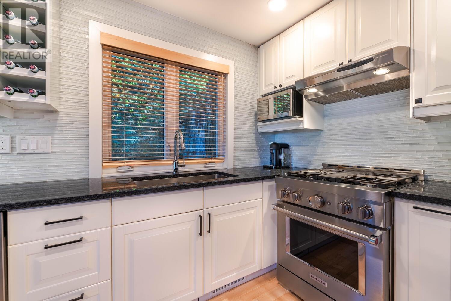 6325 Chatham Street, West Vancouver, British Columbia  V7W 2E1 - Photo 8 - R2829750