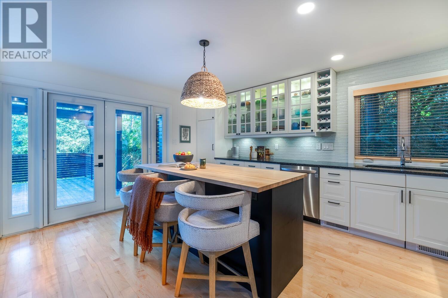 6325 Chatham Street, West Vancouver, British Columbia  V7W 2E1 - Photo 6 - R2829750