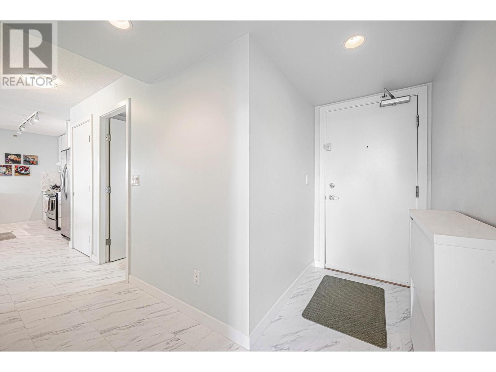 203 7088 Salisbury Avenue, Burnaby, British Columbia  V5E 0A4 - Photo 21 - R2828906