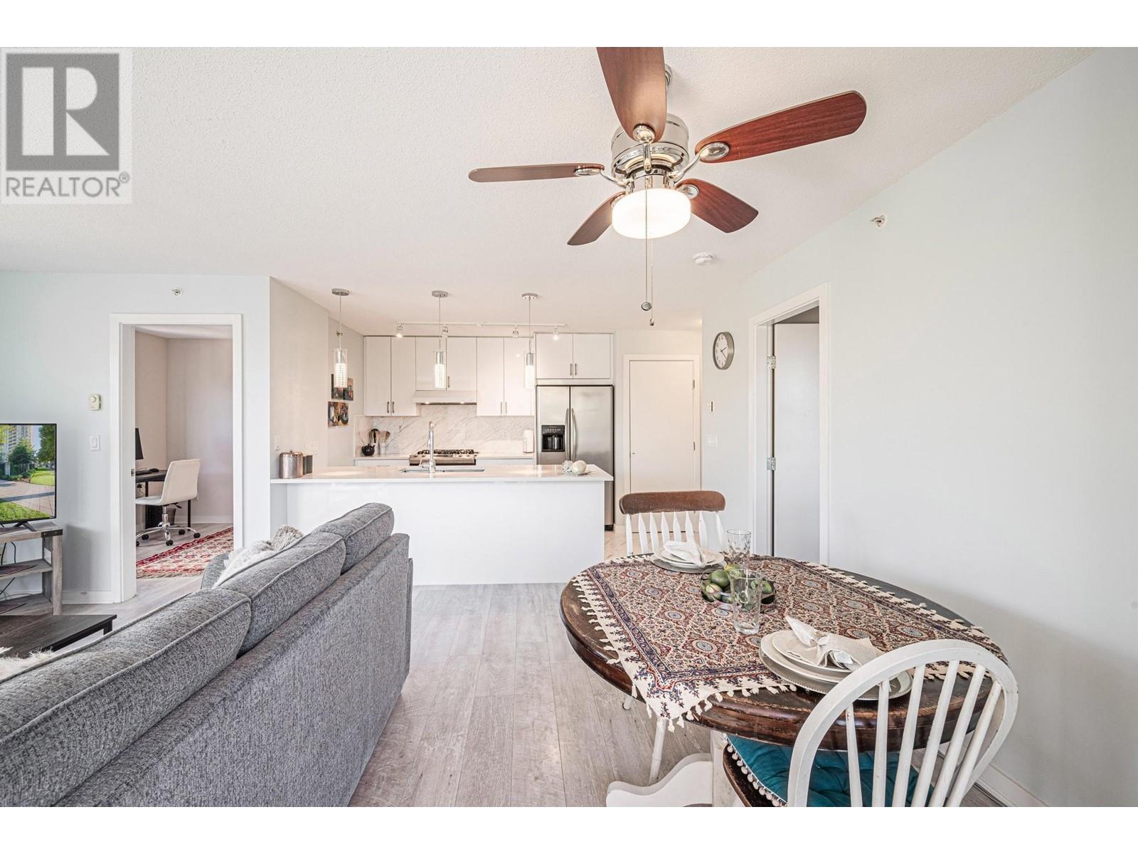 203 7088 Salisbury Avenue, Burnaby, British Columbia  V5E 0A4 - Photo 8 - R2828906
