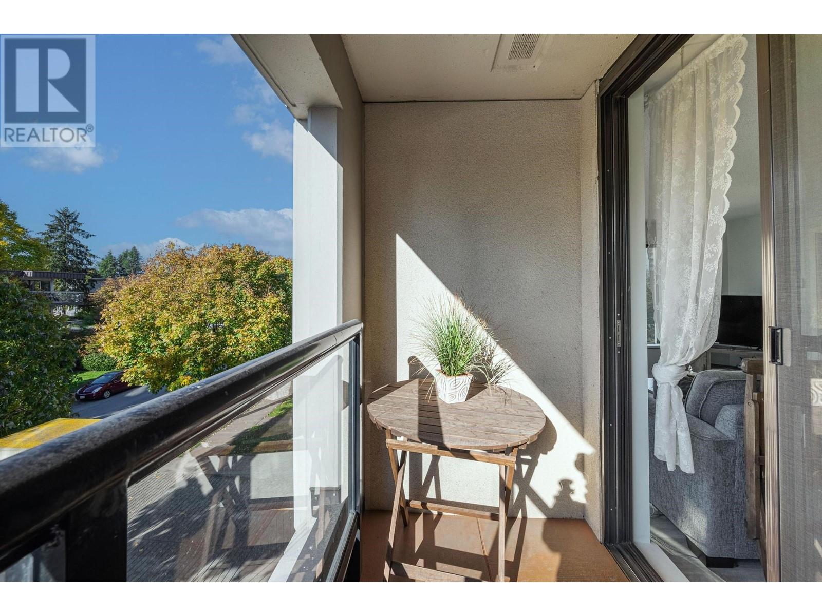 203 7088 Salisbury Avenue, Burnaby, British Columbia  V5E 0A4 - Photo 10 - R2828906