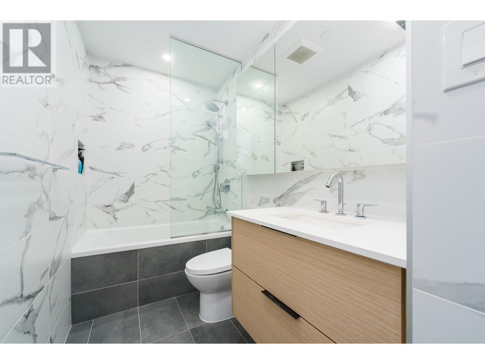 2307 4711 Hazel Street, Burnaby, British Columbia  V5H 0J9 - Photo 13 - R2830012