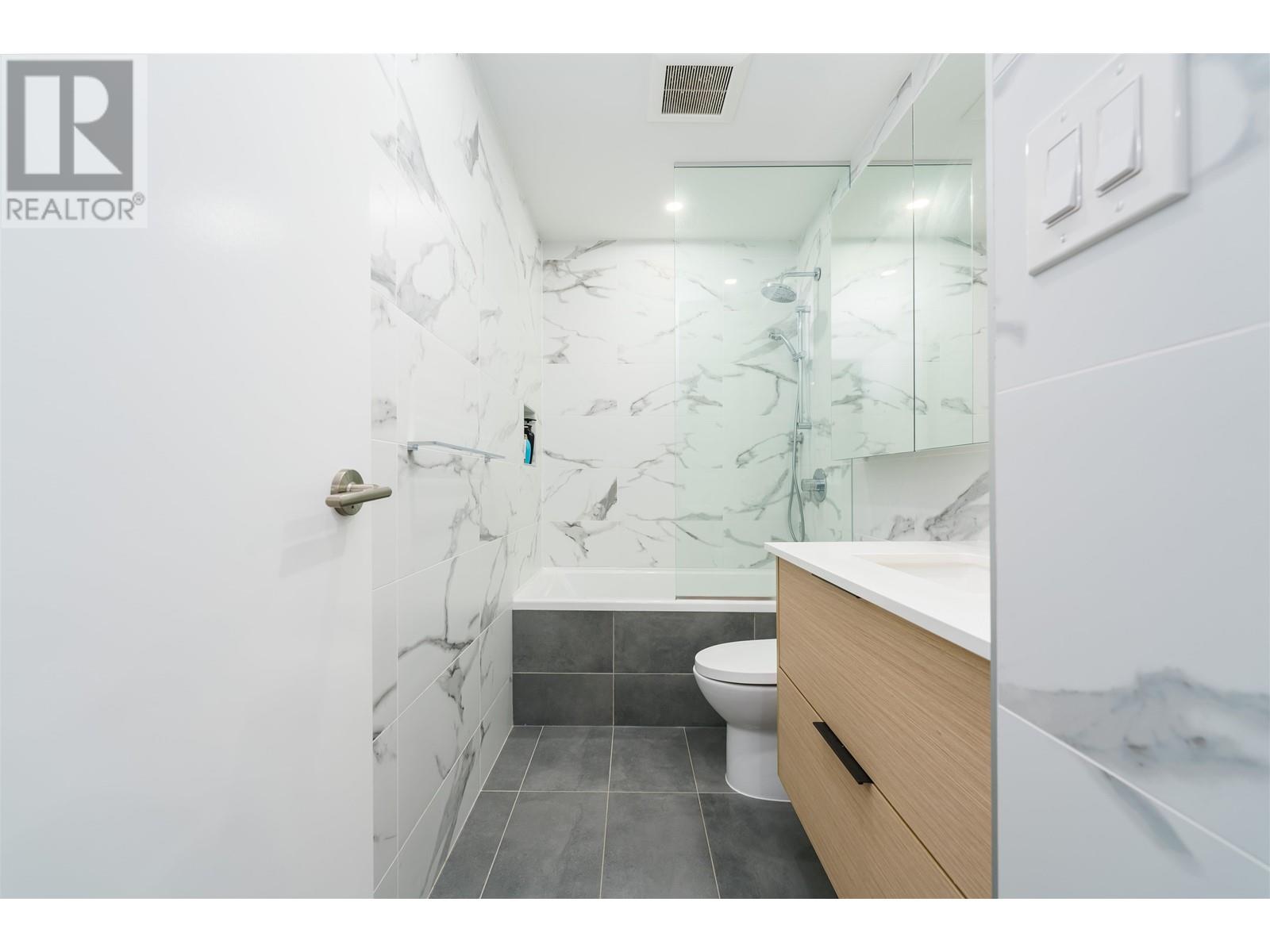 2307 4711 Hazel Street, Burnaby, British Columbia  V5H 0J9 - Photo 14 - R2830012