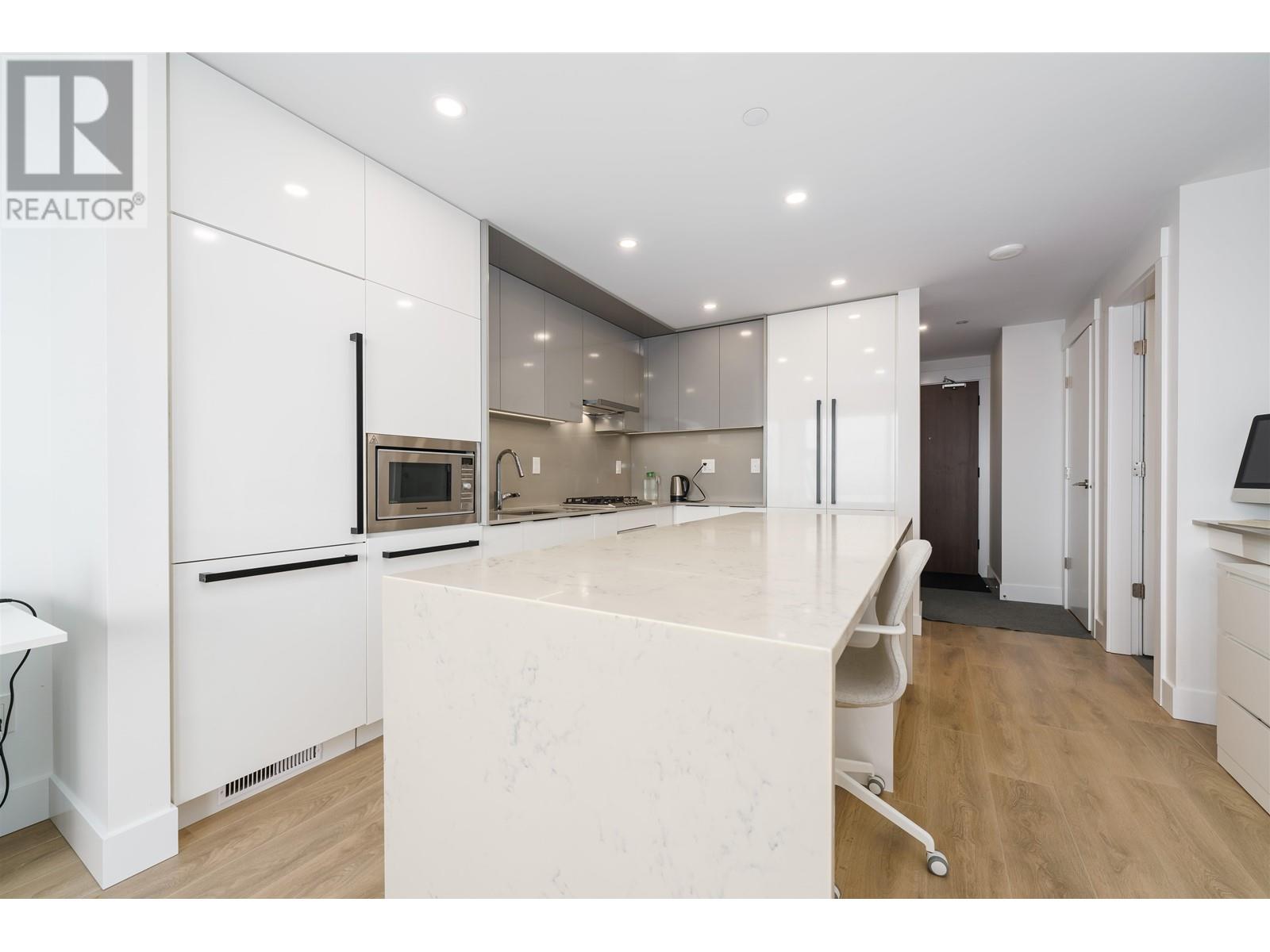 2307 4711 Hazel Street, Burnaby, British Columbia  V5H 0J9 - Photo 5 - R2830012