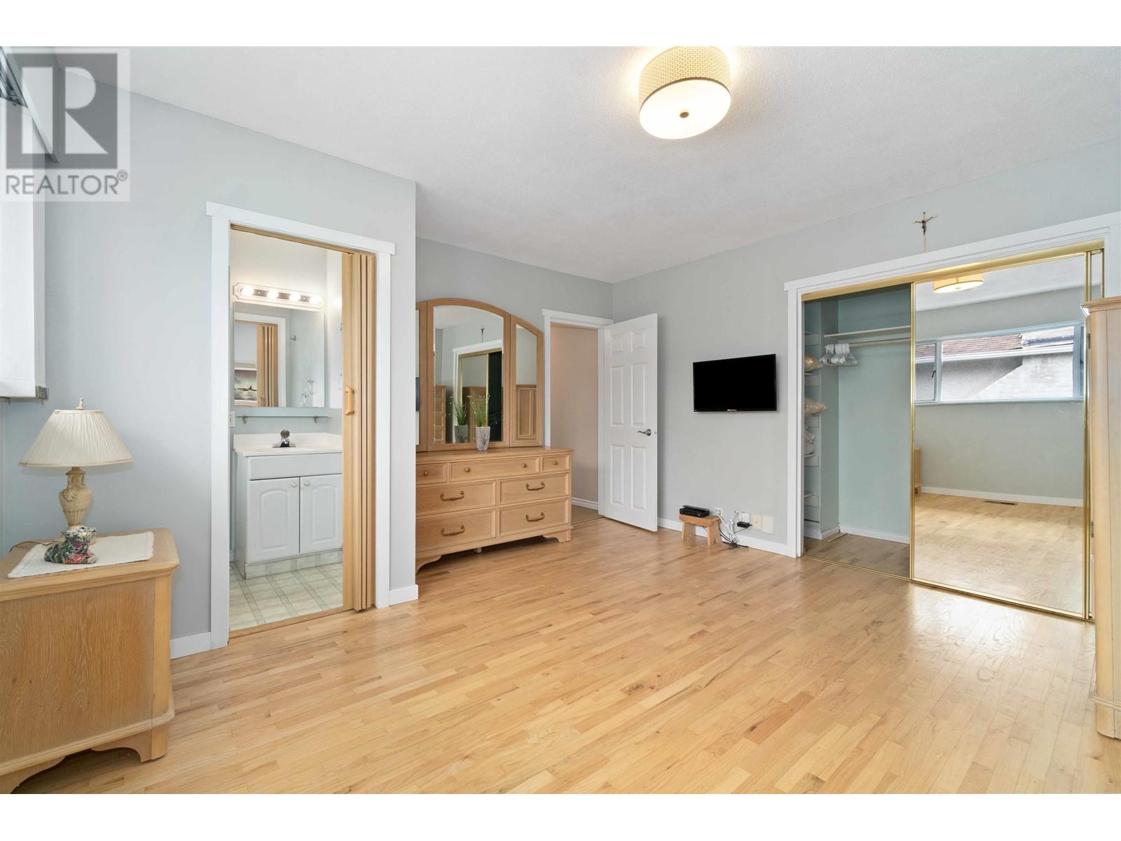 6040 Nanika Gate, Richmond, British Columbia  V7C 2W7 - Photo 6 - R2829836