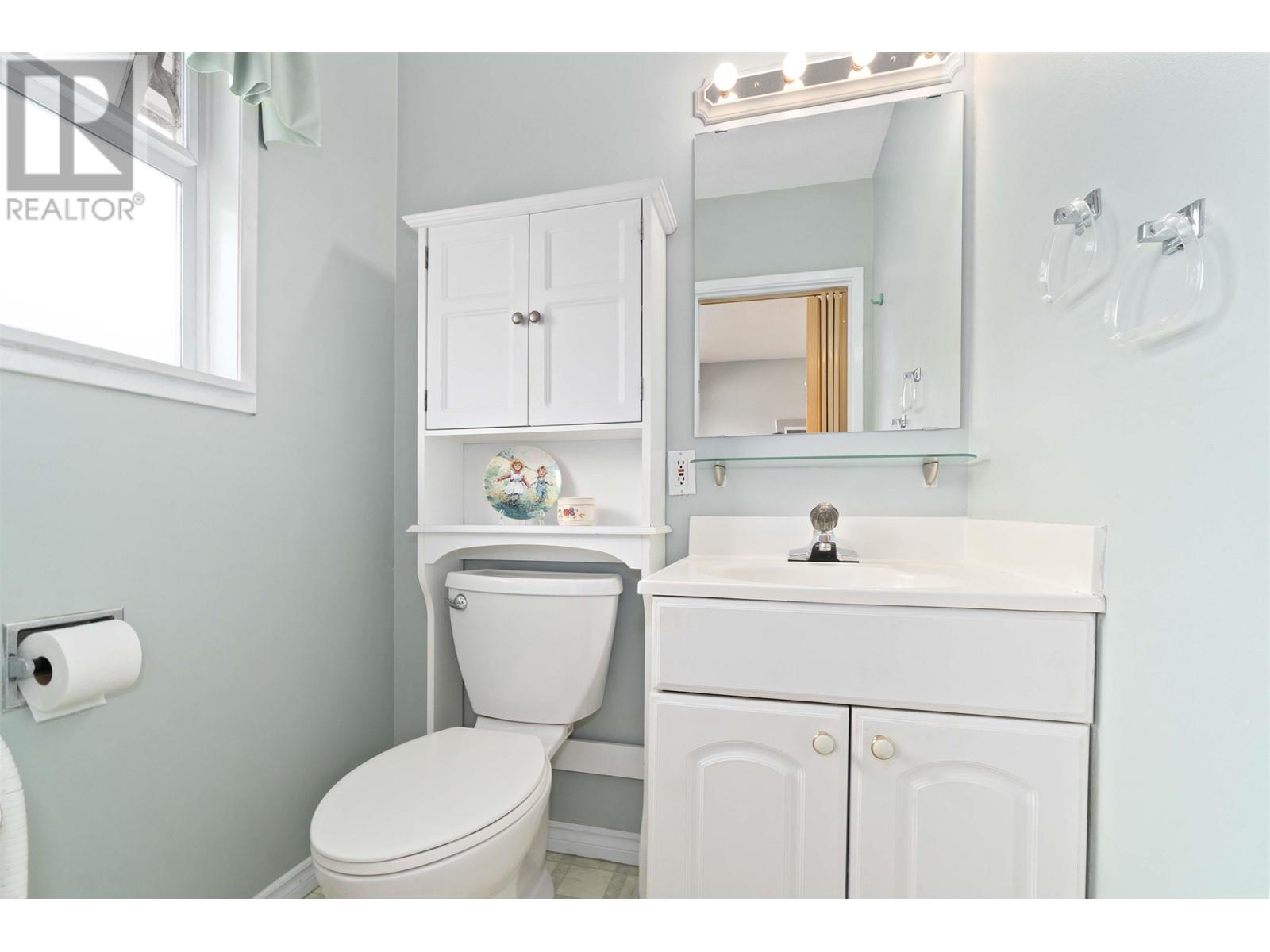 6040 Nanika Gate, Richmond, British Columbia  V7C 2W7 - Photo 5 - R2829836