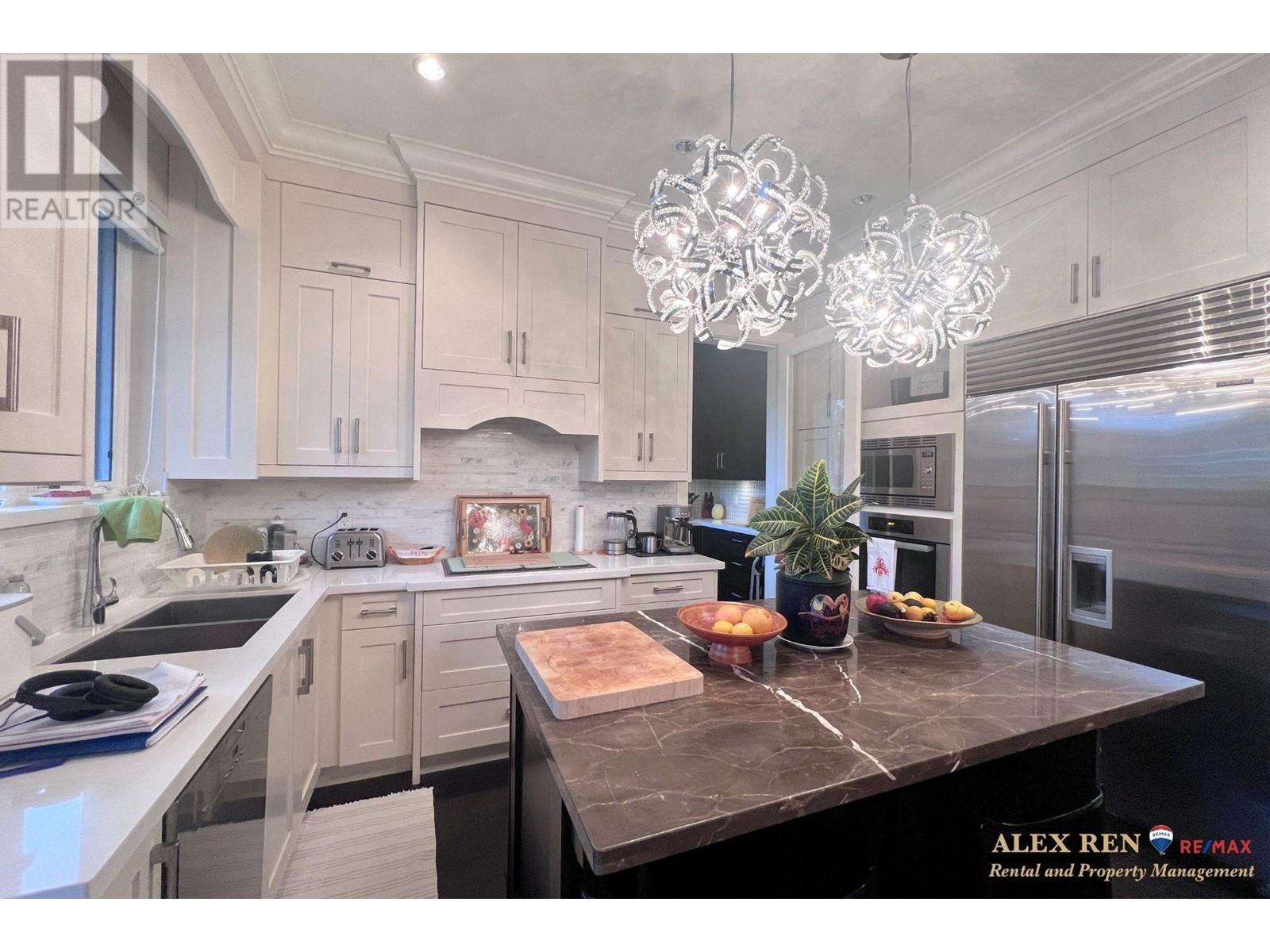39xx W 22nd Avenue, Vancouver, British Columbia  V6S 1K1 - Photo 5 - R2830037