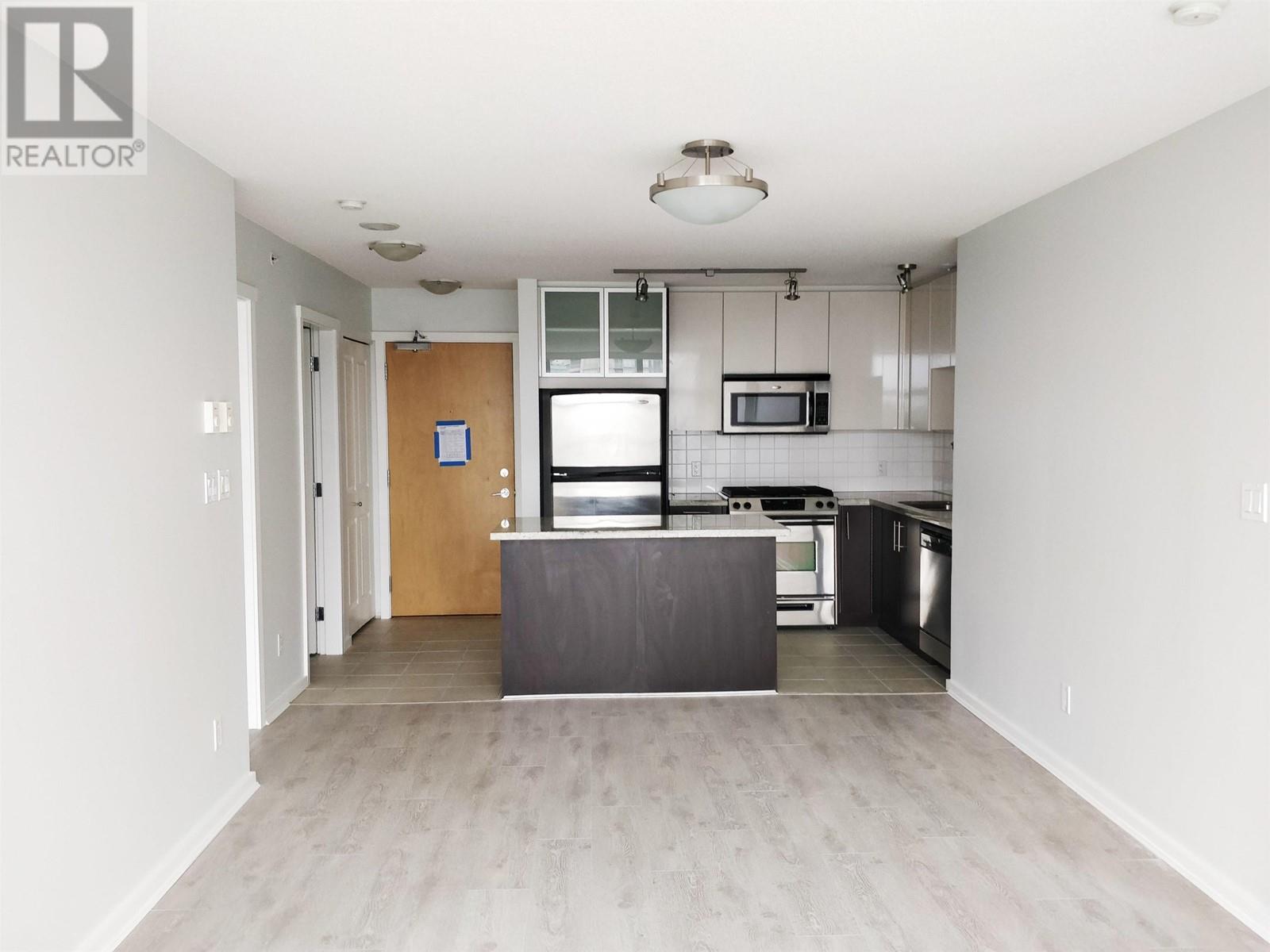2505 2289 Yukon Crescent, Burnaby, British Columbia  V5C 0M9 - Photo 3 - R2830042