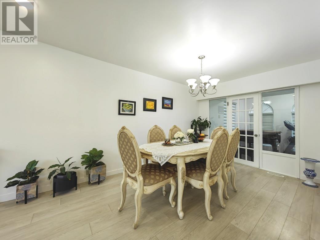 4194 Cherrywood Crescent, Burnaby, British Columbia  V5G 2S1 - Photo 3 - R2830013