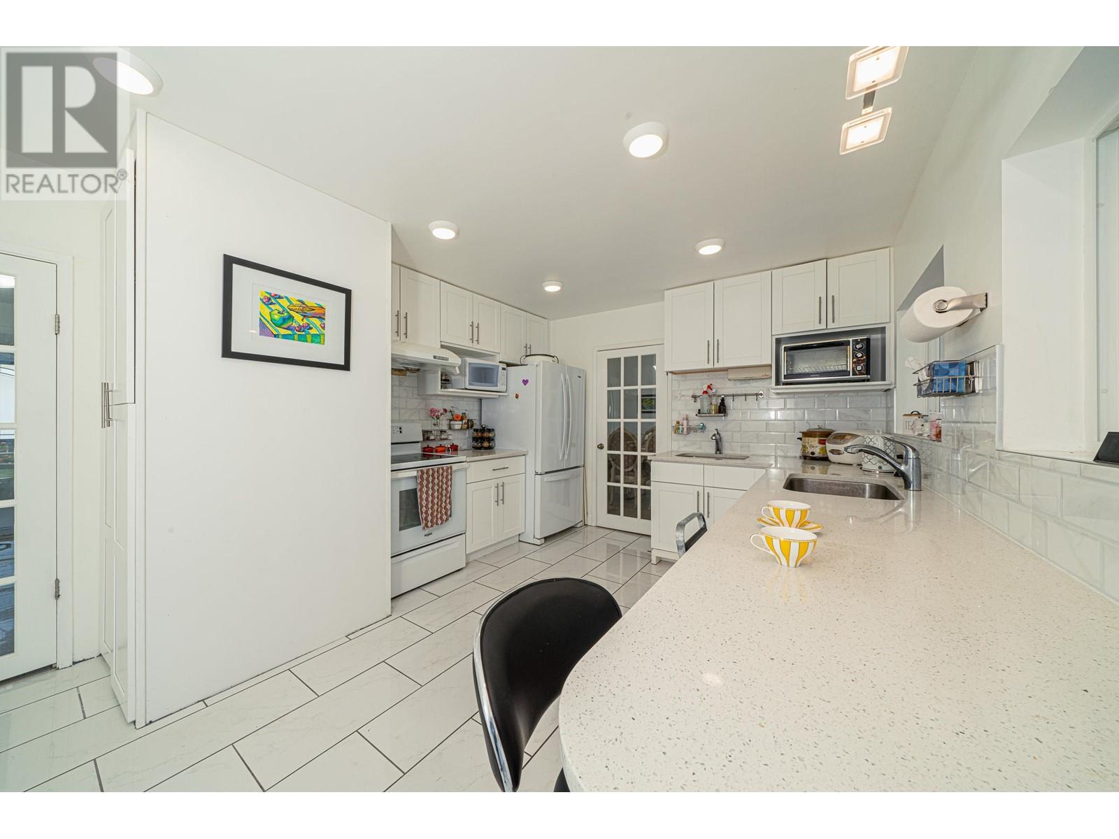4194 Cherrywood Crescent, Burnaby, British Columbia  V5G 2S1 - Photo 14 - R2830013