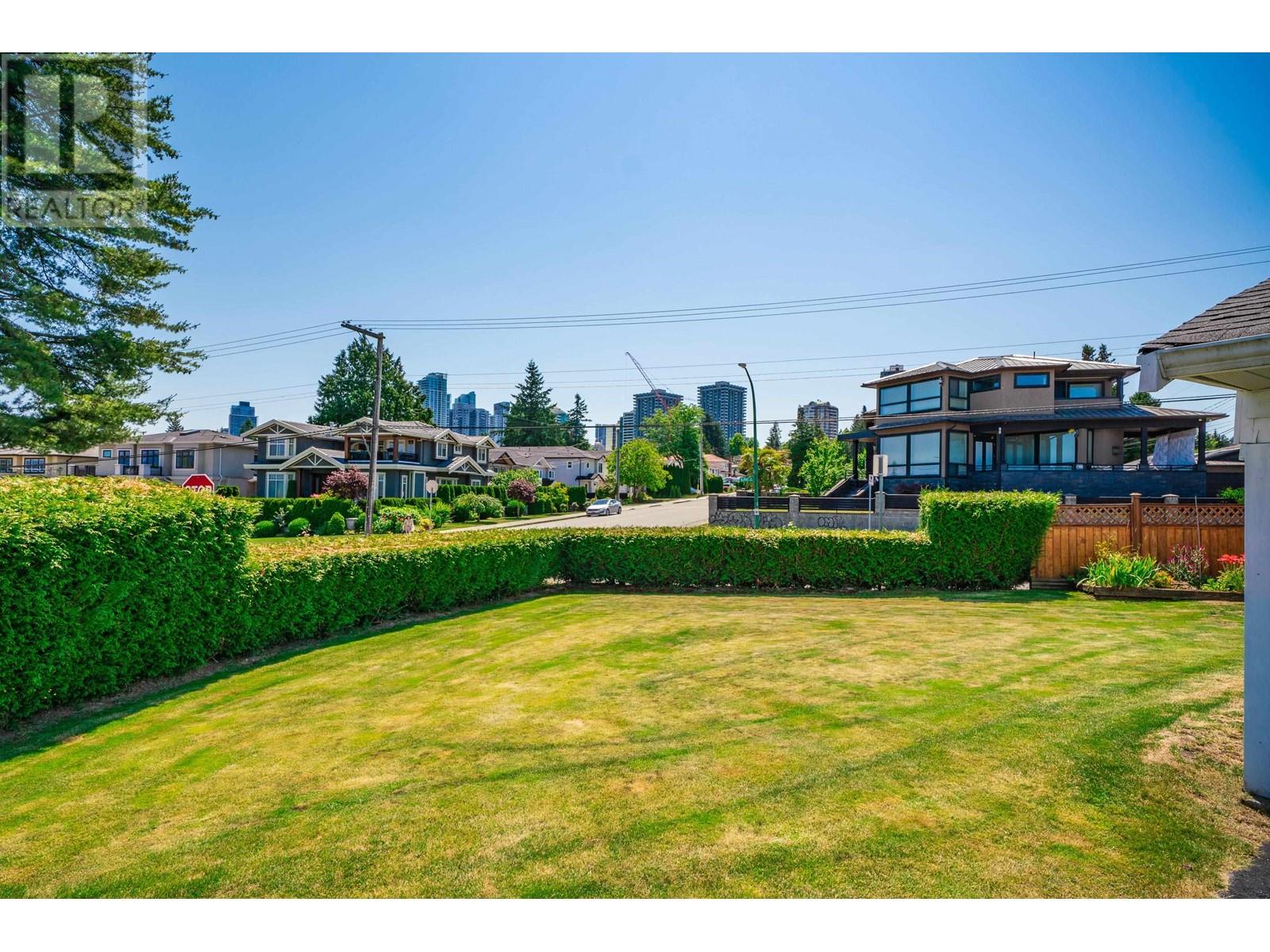 4194 Cherrywood Crescent, Burnaby, British Columbia  V5G 2S1 - Photo 32 - R2830013