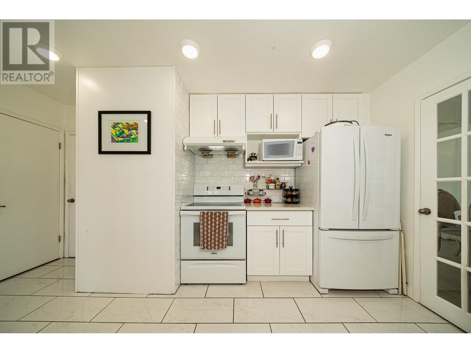 4194 Cherrywood Crescent, Burnaby, British Columbia  V5G 2S1 - Photo 12 - R2830013