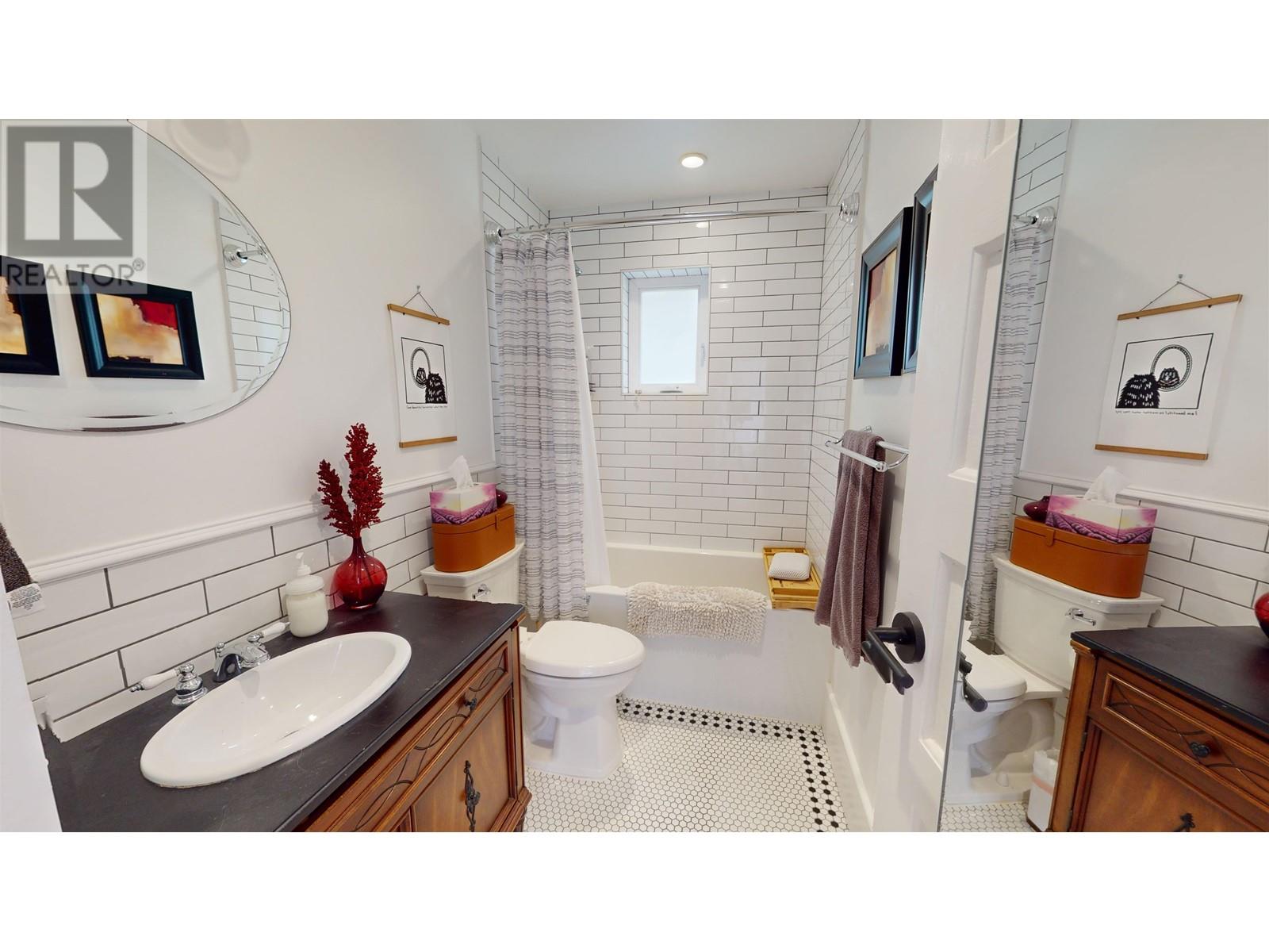 1410 E 10th Avenue, Vancouver, British Columbia  V5N 1X3 - Photo 22 - R2829523