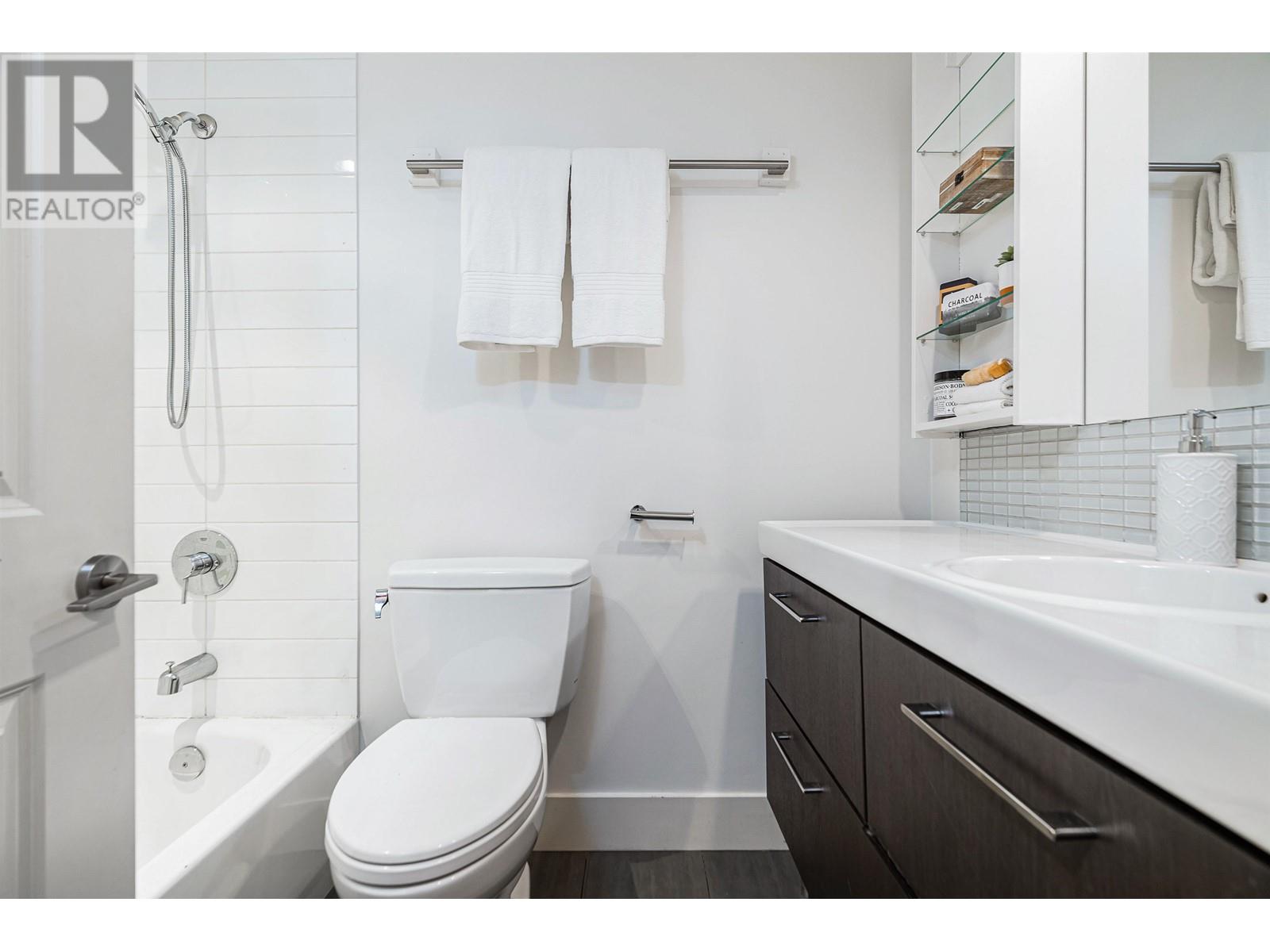 107 1611 E 3rd Avenue, Vancouver, British Columbia  V5N 1H1 - Photo 16 - R2818714