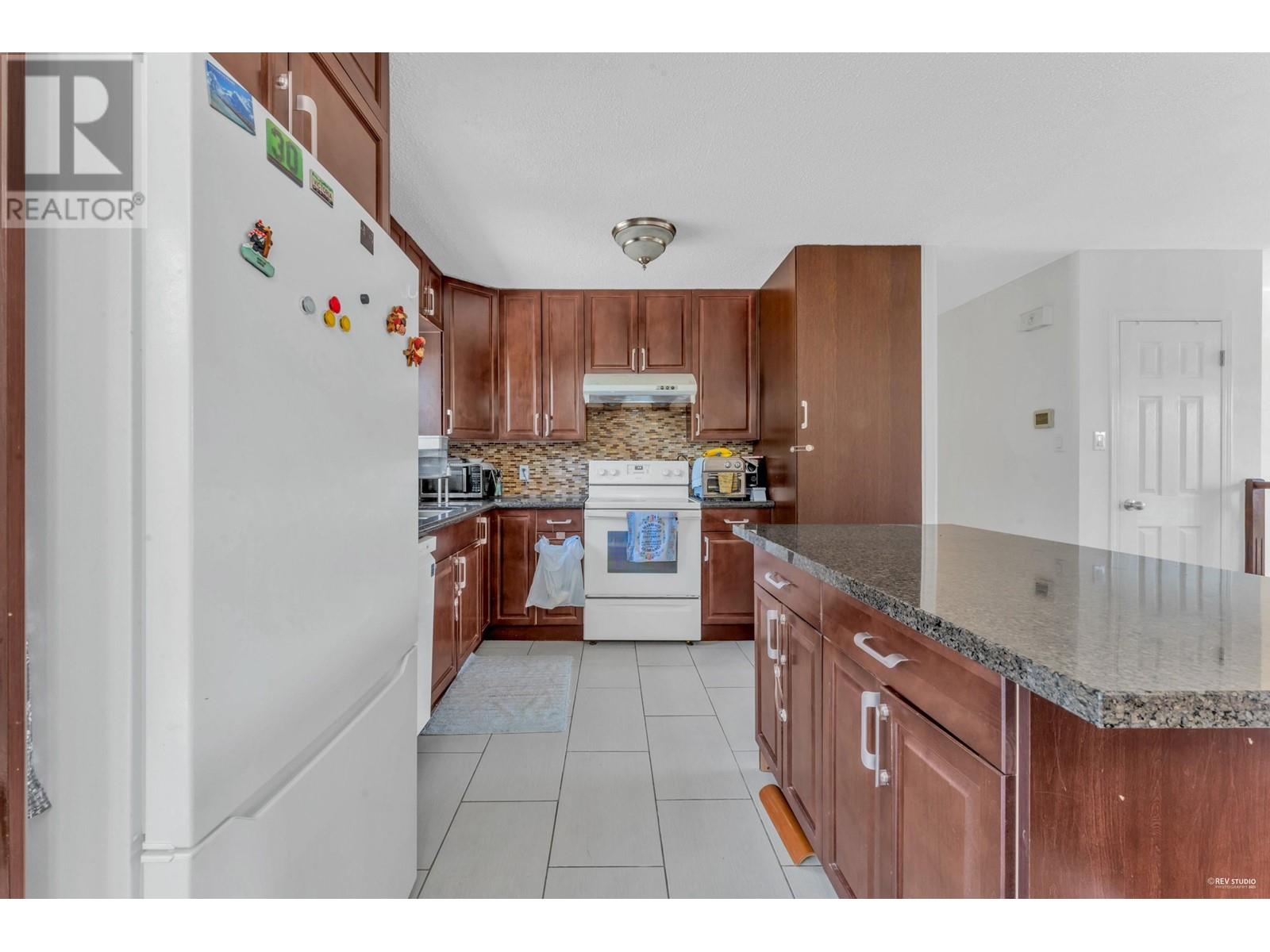 488 W Kings Road, North Vancouver, British Columbia  V7N 2M3 - Photo 13 - R2830045