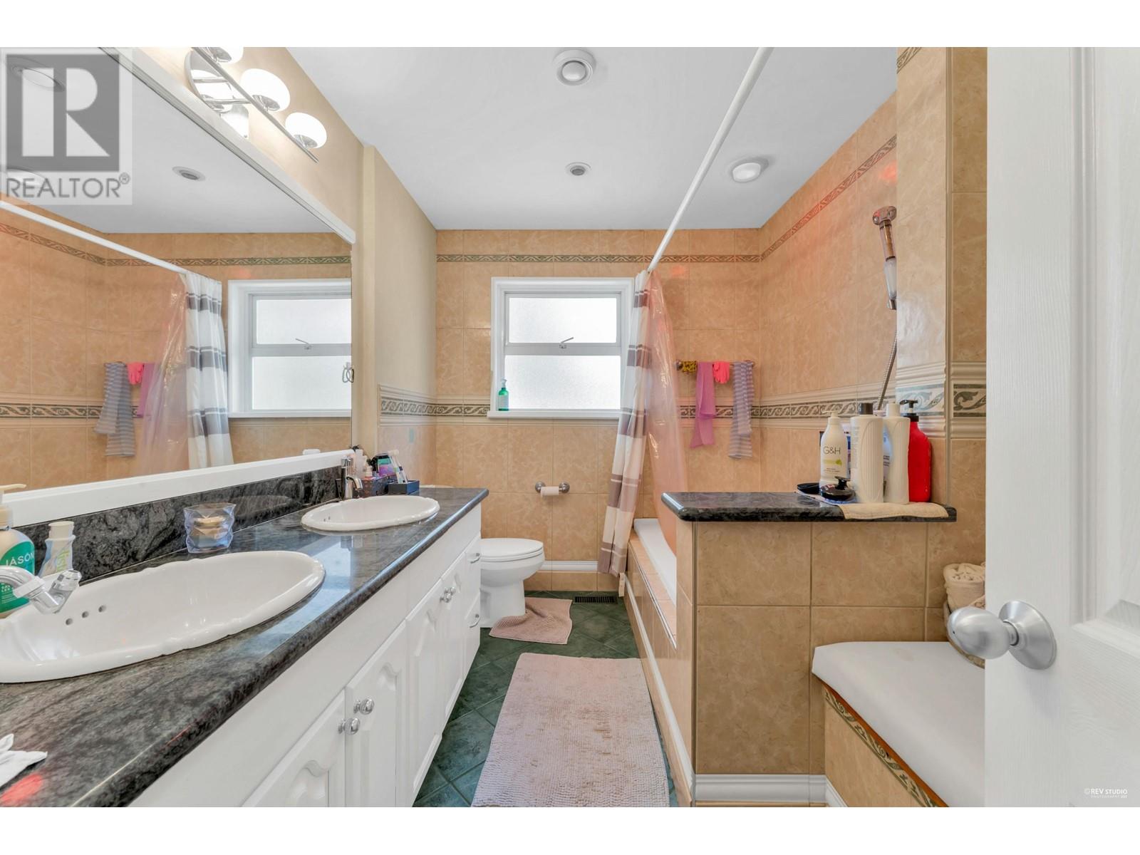 488 W Kings Road, North Vancouver, British Columbia  V7N 2M3 - Photo 19 - R2830045