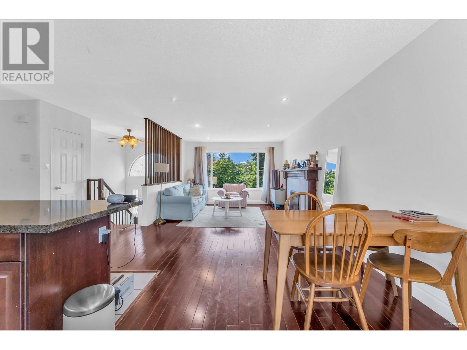 488 W Kings Road, North Vancouver, British Columbia  V7N 2M3 - Photo 3 - R2830045